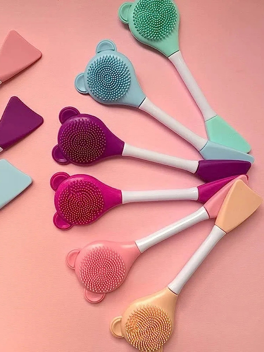 FEELHIGH 2Pcs Double Ended Face Mask Applicator Brush & Facial Scrubber - Pink & Green