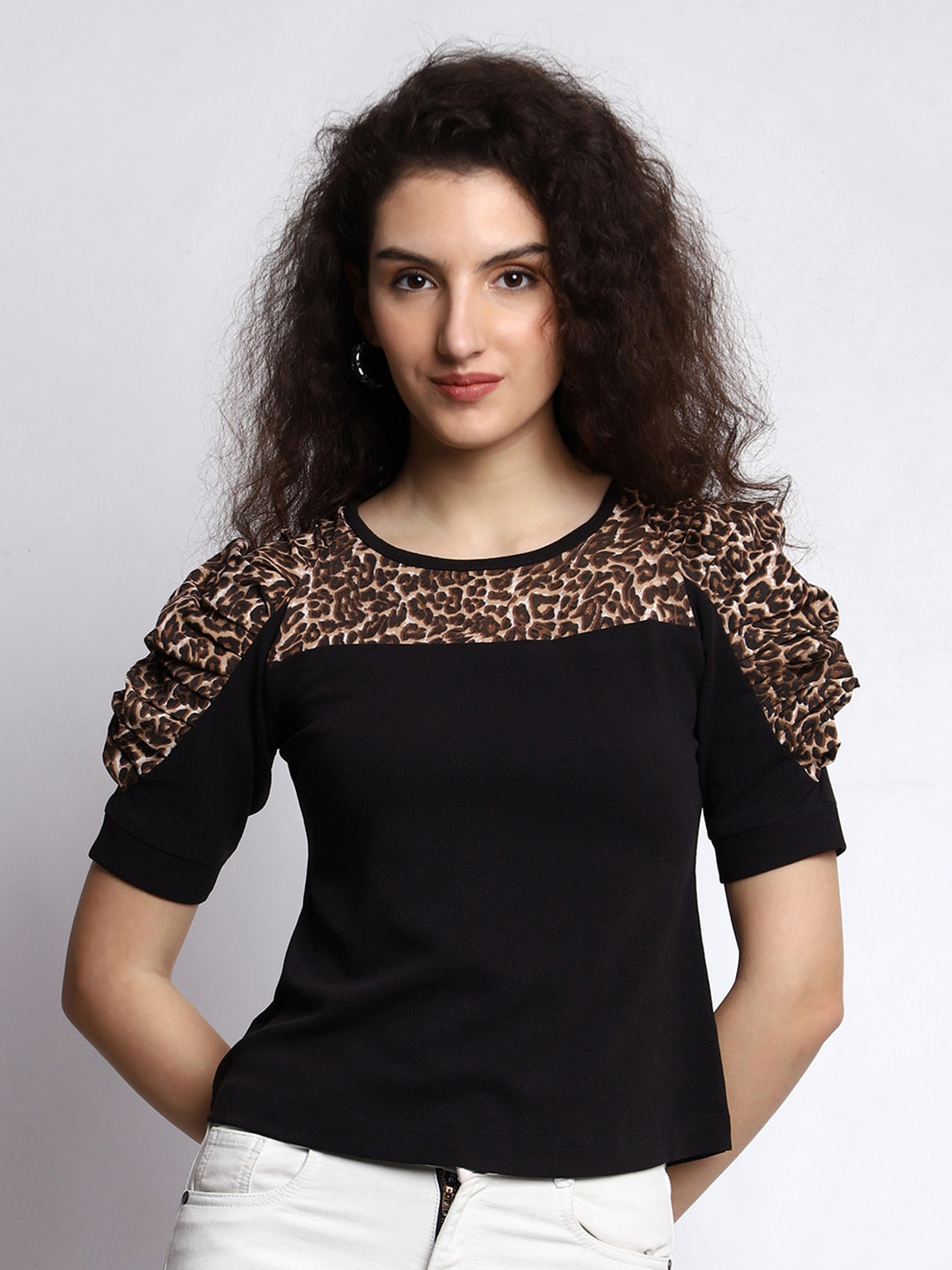 Prettify Animal Printed Puff Sleeve Top