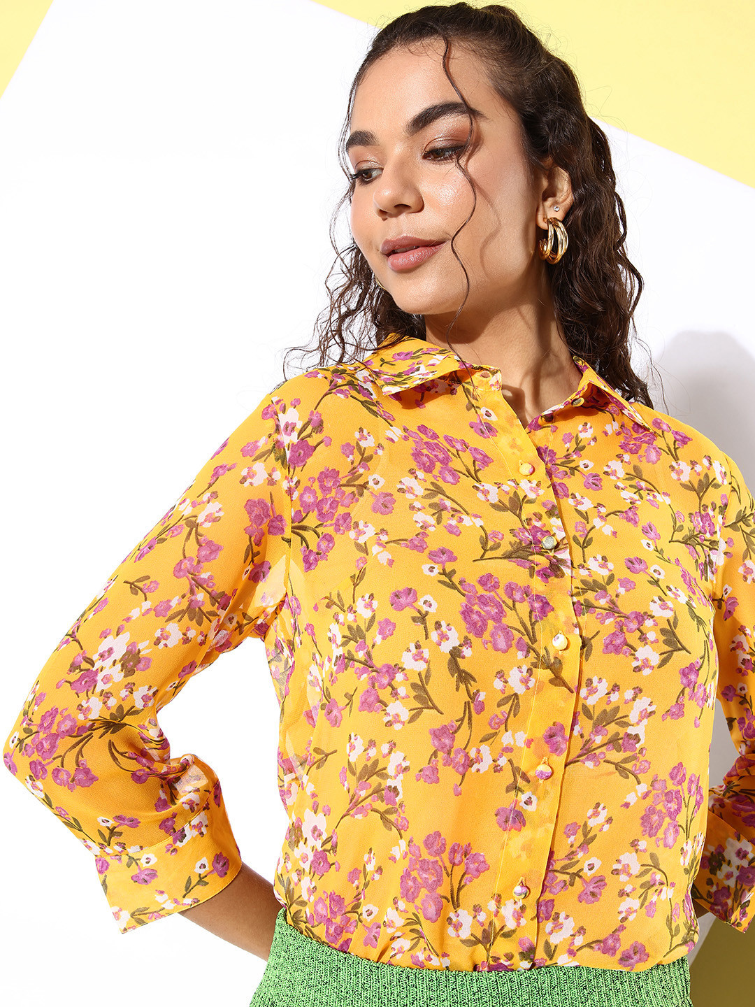 ANVI Be Yourself  Yellow Cutaway Collar Floral Printed Longline Tailored Fit Casual Shirt