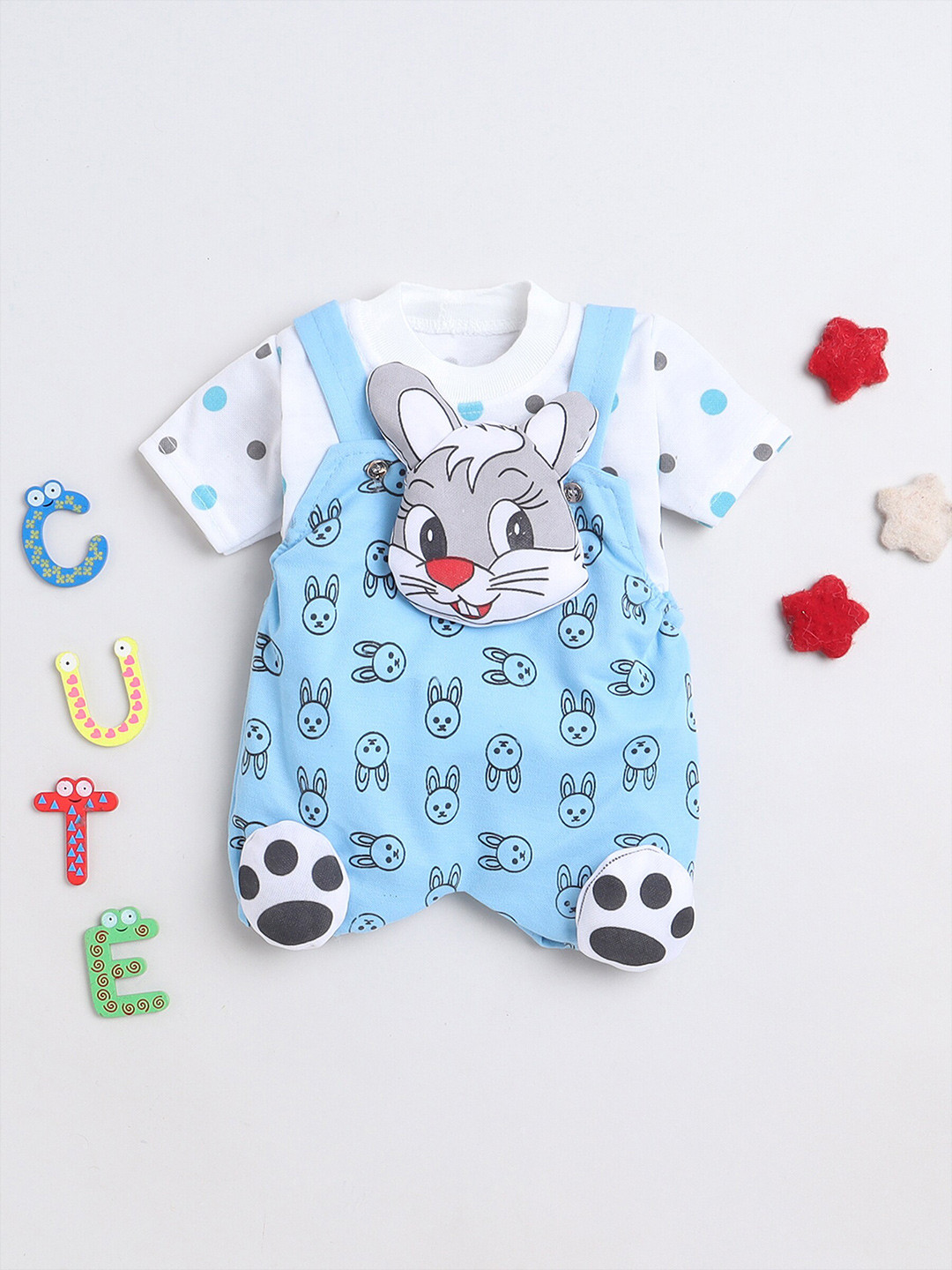 FOURFOLDS Infant Boys Bugs Bunny Printed Cotton T-shirt with Dungarees