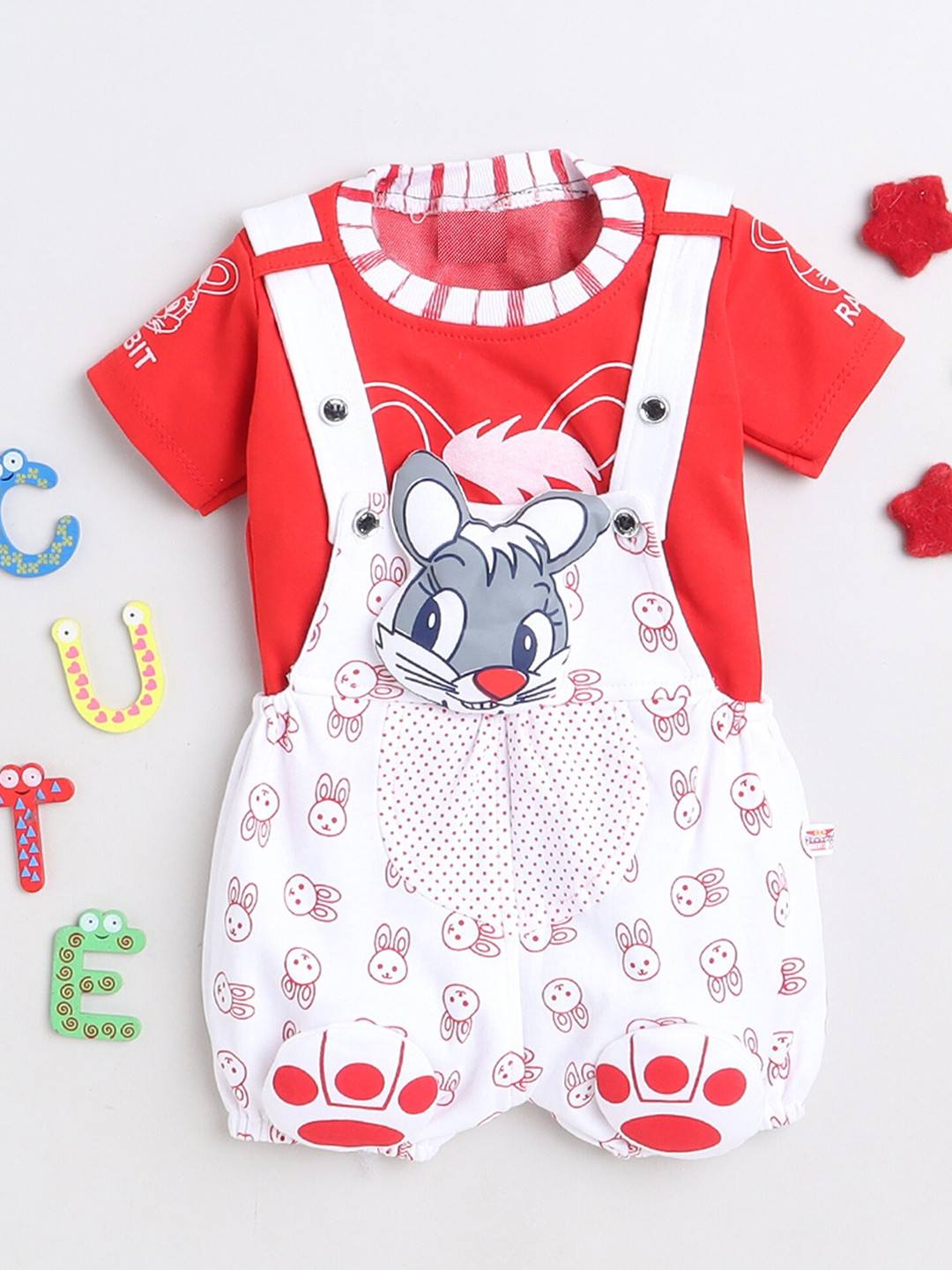 FOURFOLDS Infant Boy Bugs Bunny Cotton Printed T-shirt  With Dungarees