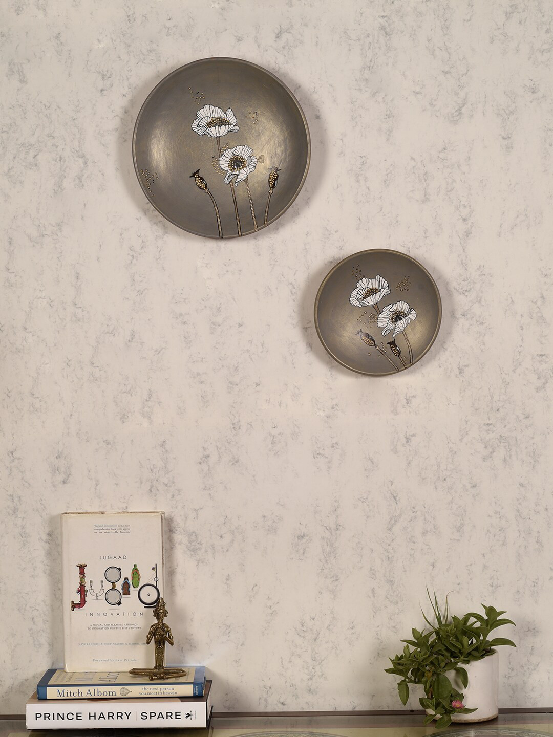 AAKRITI ART CREATIONS Blossom Impressions Ceramic Floral Glossy 2Pcs Wall Plates-9.4In