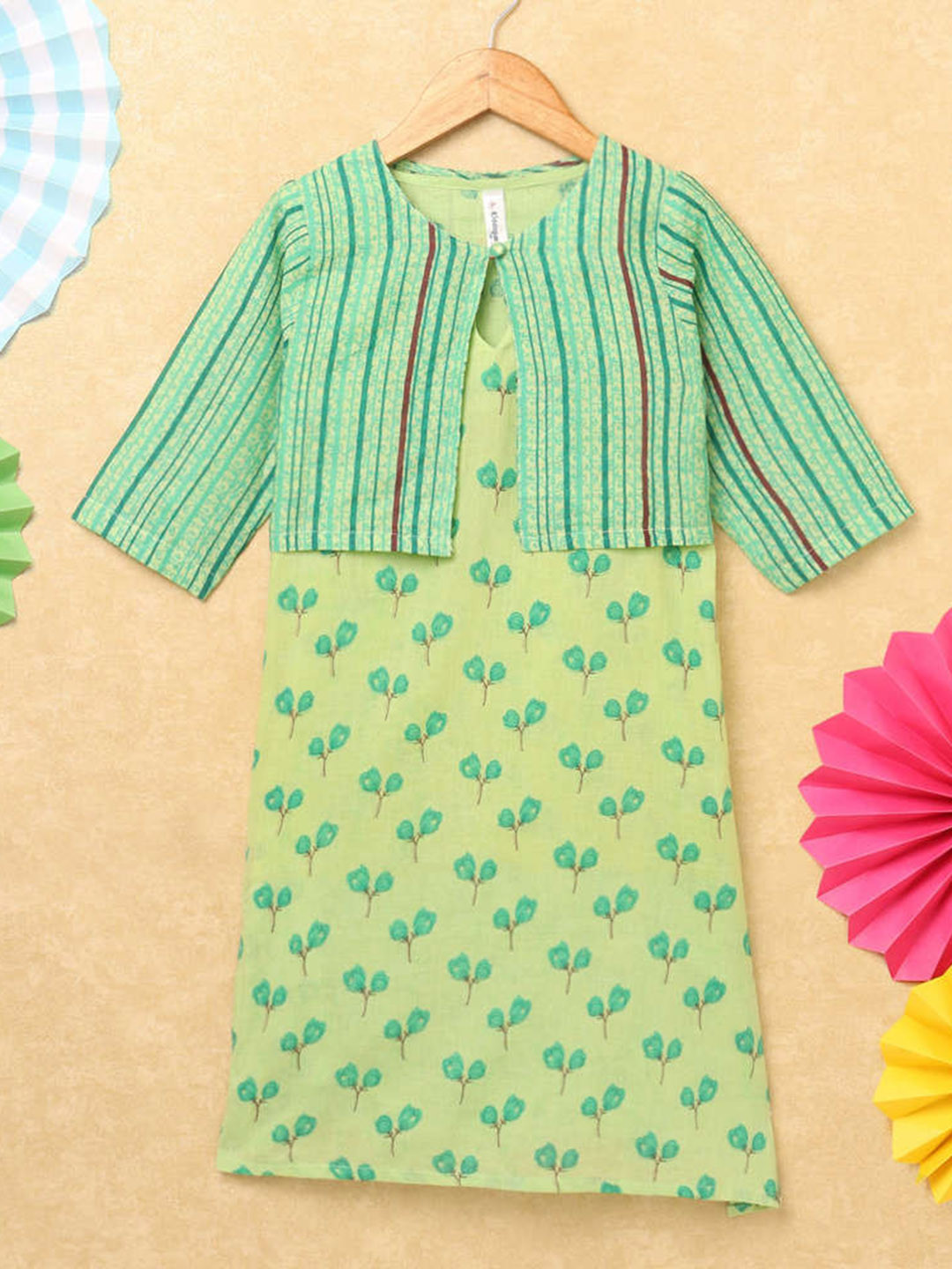 KiddoPanti Girls Floral Printed V Neck A-Line Cotton Kurta With Overcoat