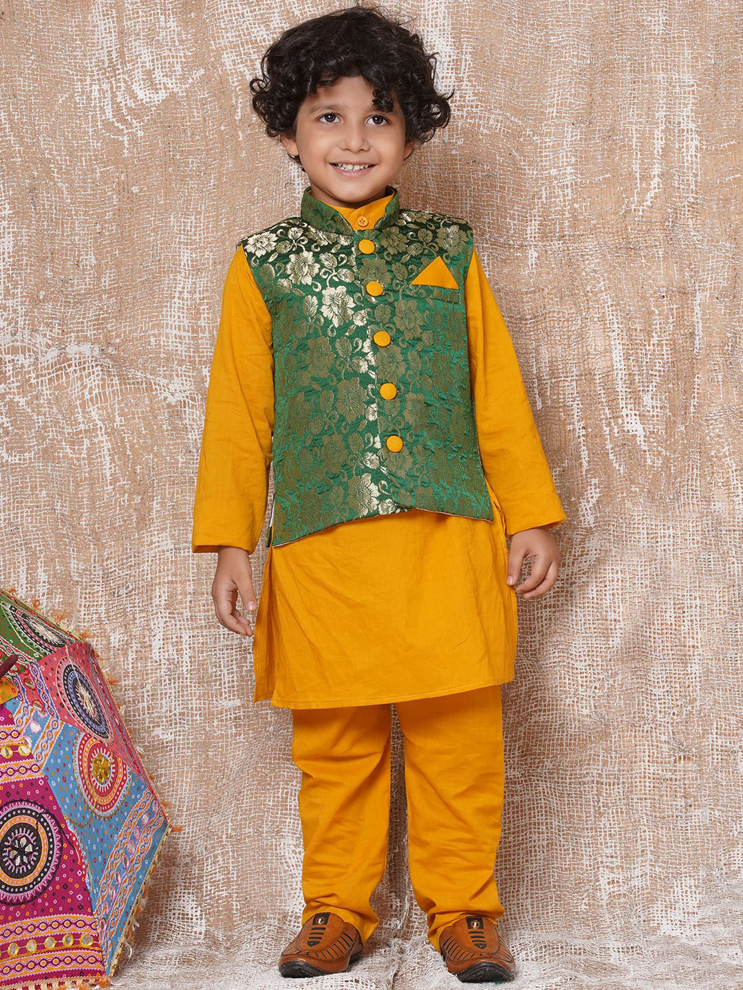 Aj DEZInES Boys Regular Kurta with Pyjama & Banarasi Woven Design Zari Nehru Jacket