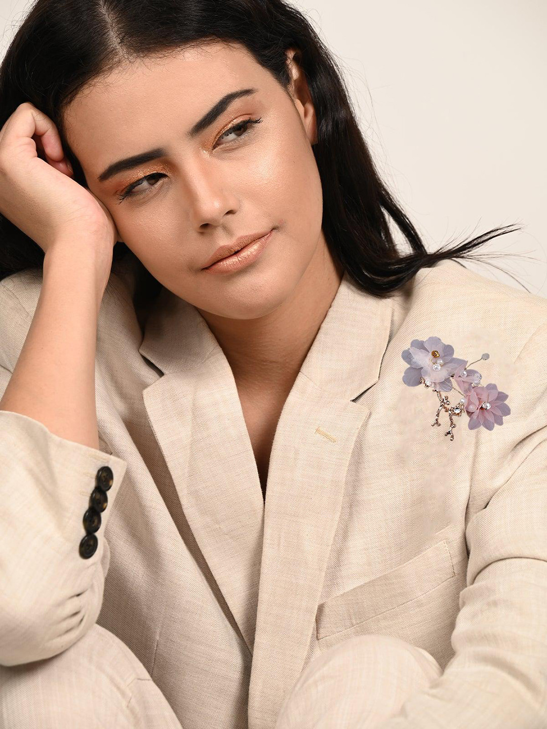 ODETTE Women Floral Charm Sheer Brooch