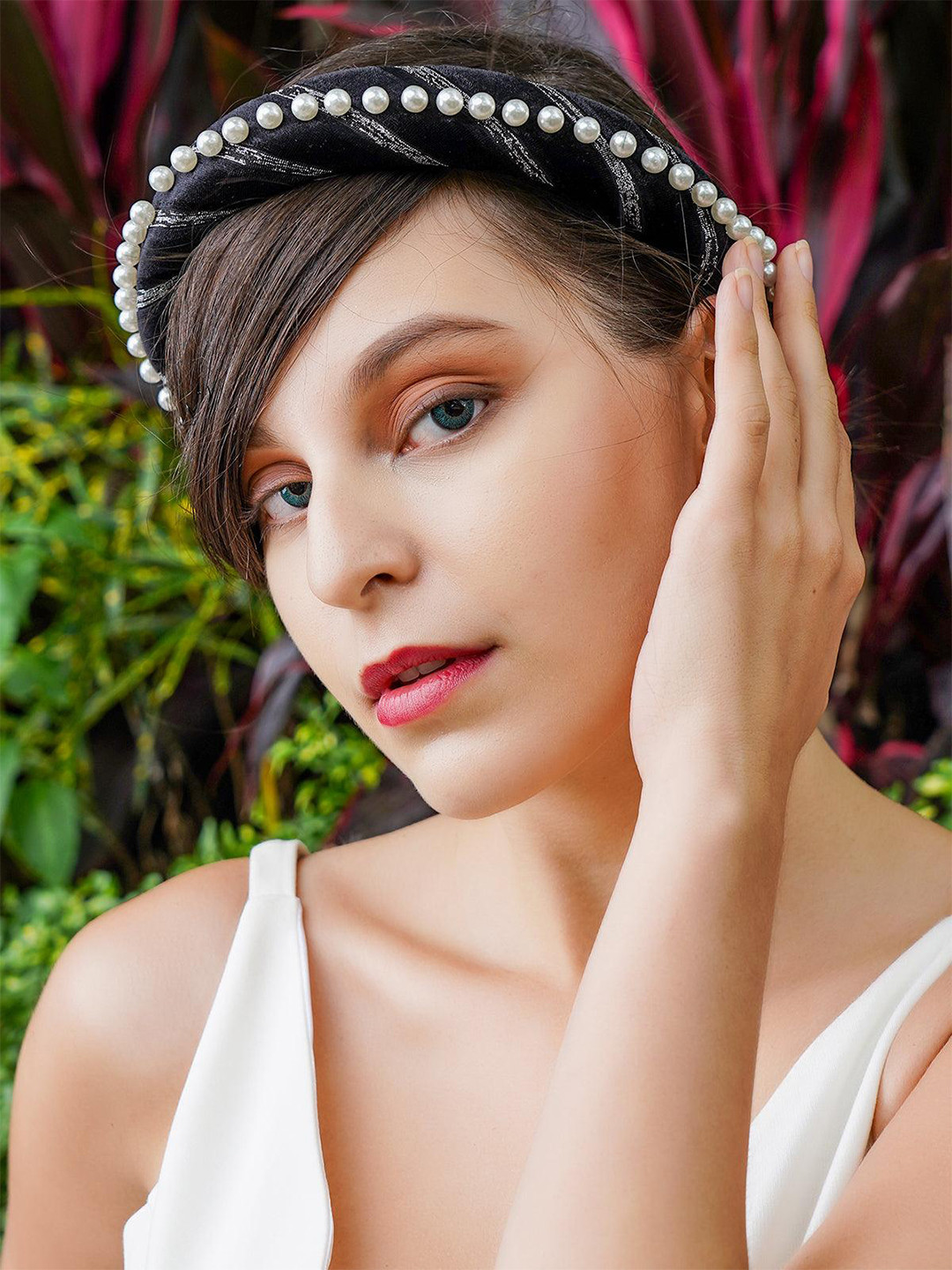 ODETTE Women Vogue Stone Beaded Hairband