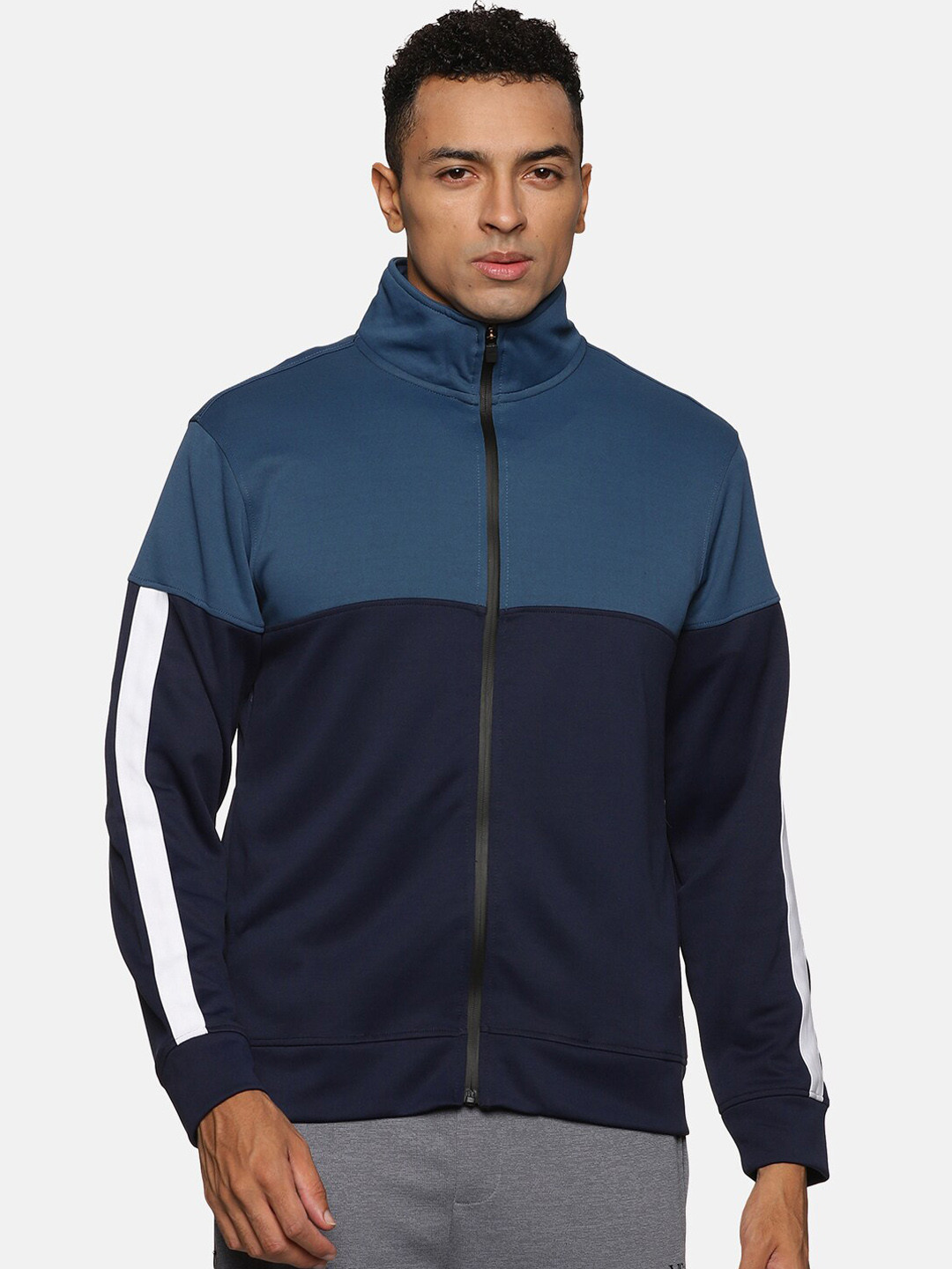 VS by Sehwag Colourblocked Reversible Antimicrobial Sporty Jacket