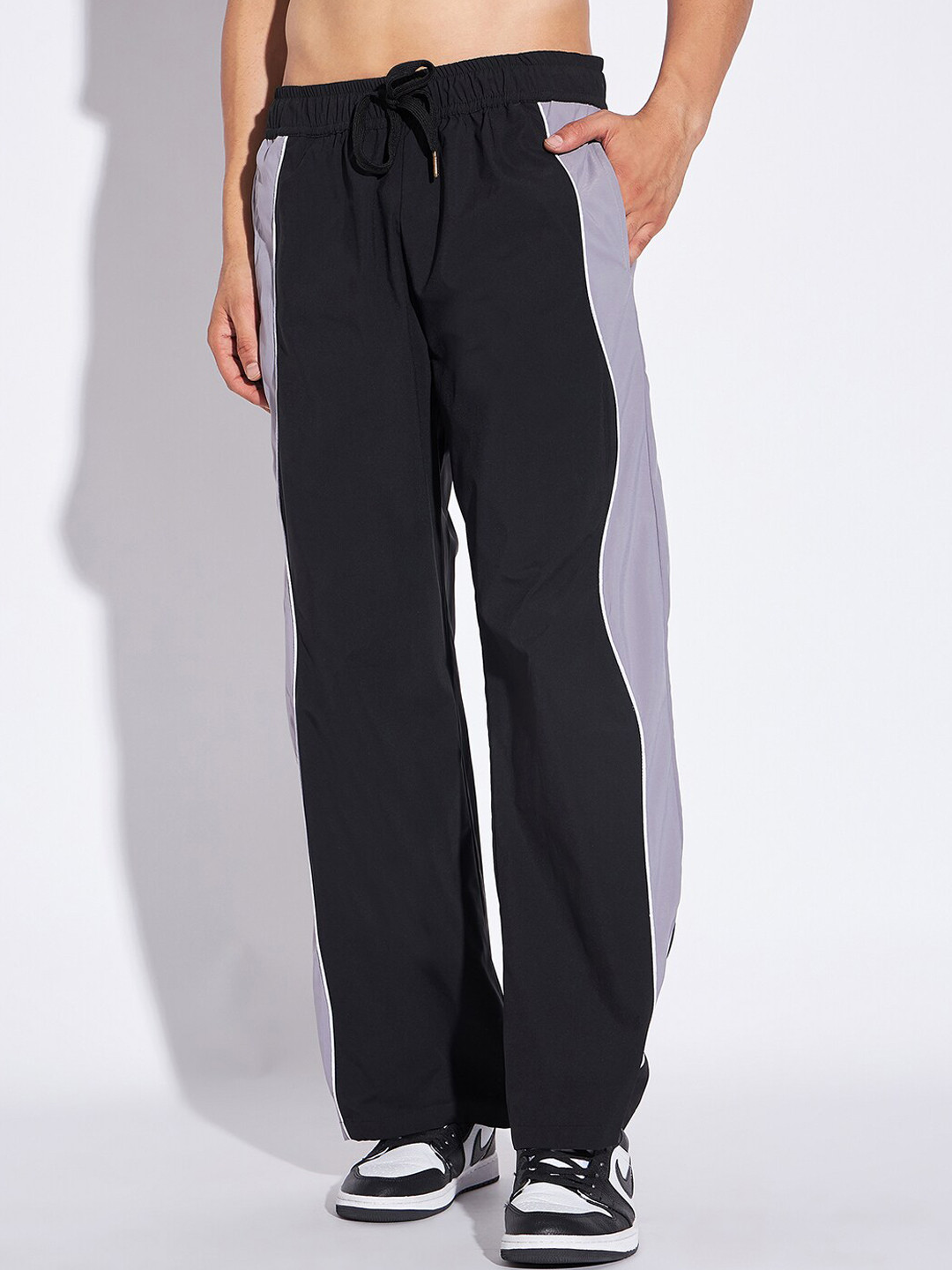 FUGAZEE Men Mid-Rise Relaxed-Fit Wavy Panel Track Pants