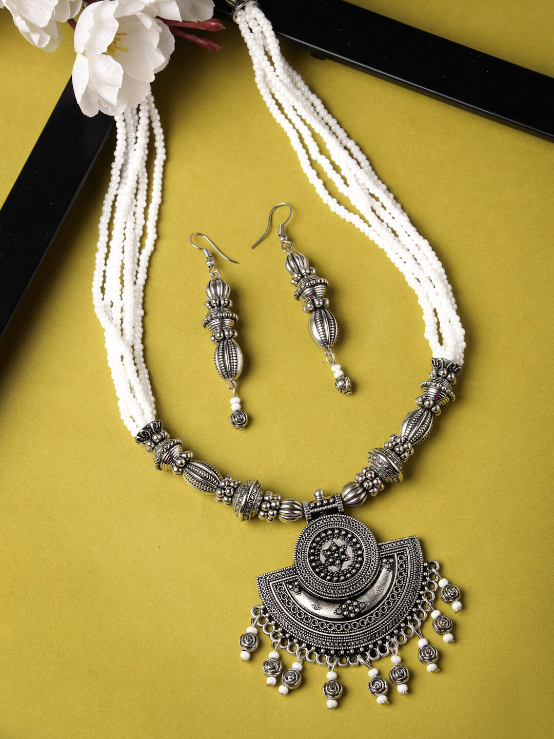 Sukkhi Oxidised Silver-Plated Pearl Beaded Jewellery Set