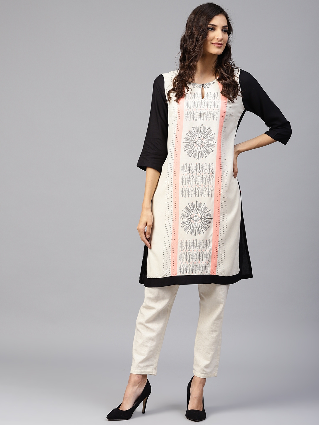 W Women Off White Black Printed Straight Kurta