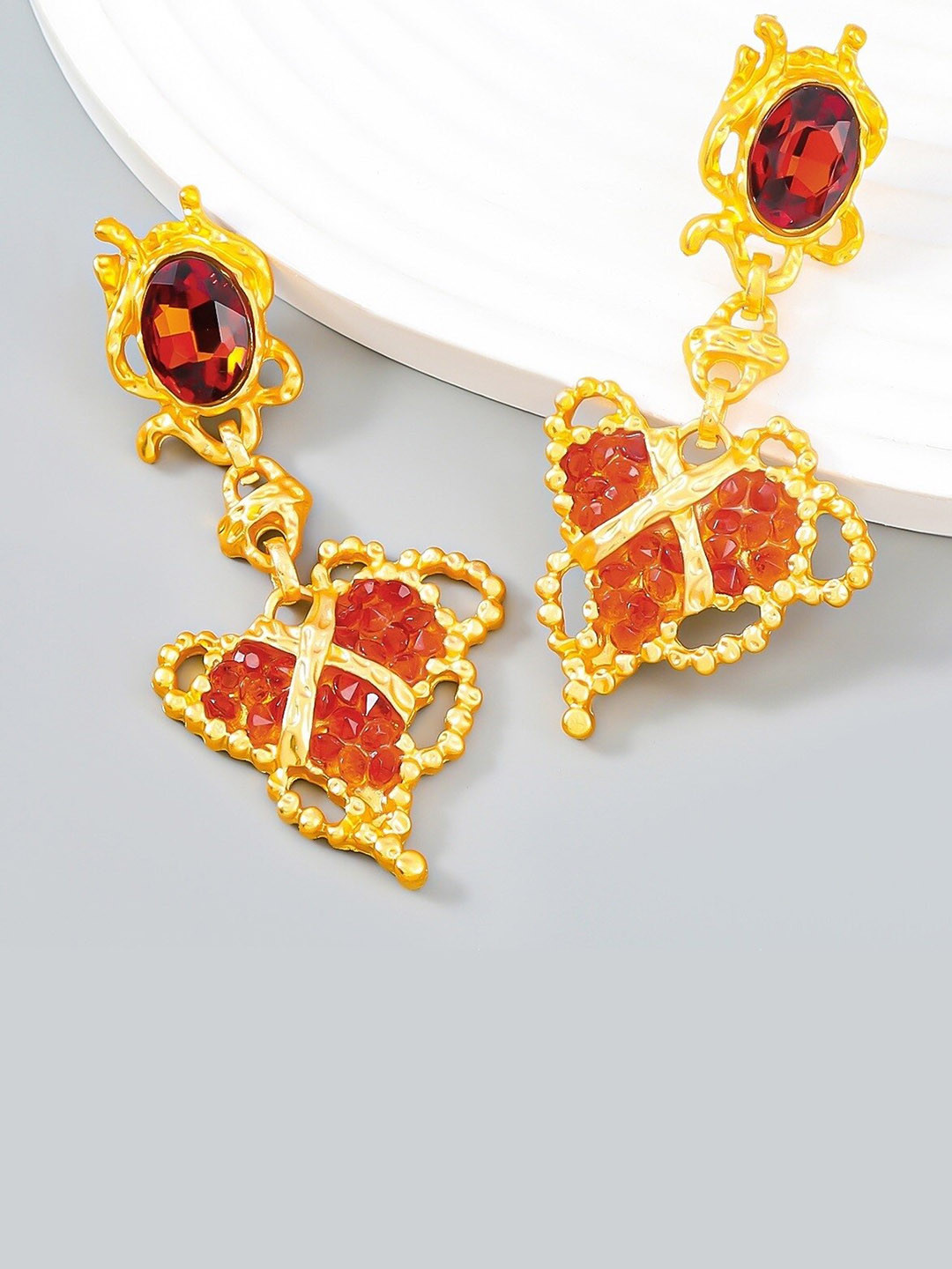 AVANT-GARDE PARIS Red Heart Shaped Gold-Plated Stud Earrings