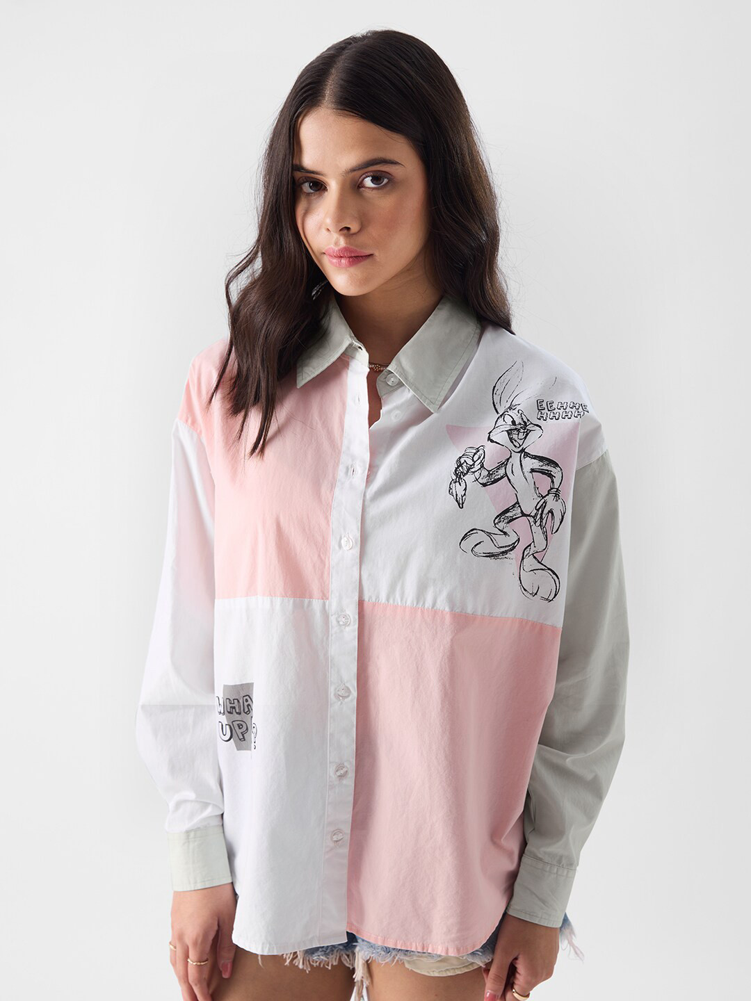 The Souled Store White Graphic Printed Relaxed Looney Tunes Pure Cotton Casual Shirt