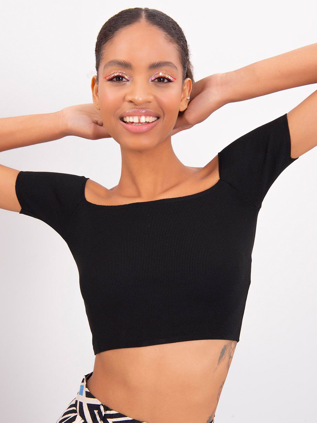 PRET A TUER Off Shoulder Fitted Crop Top