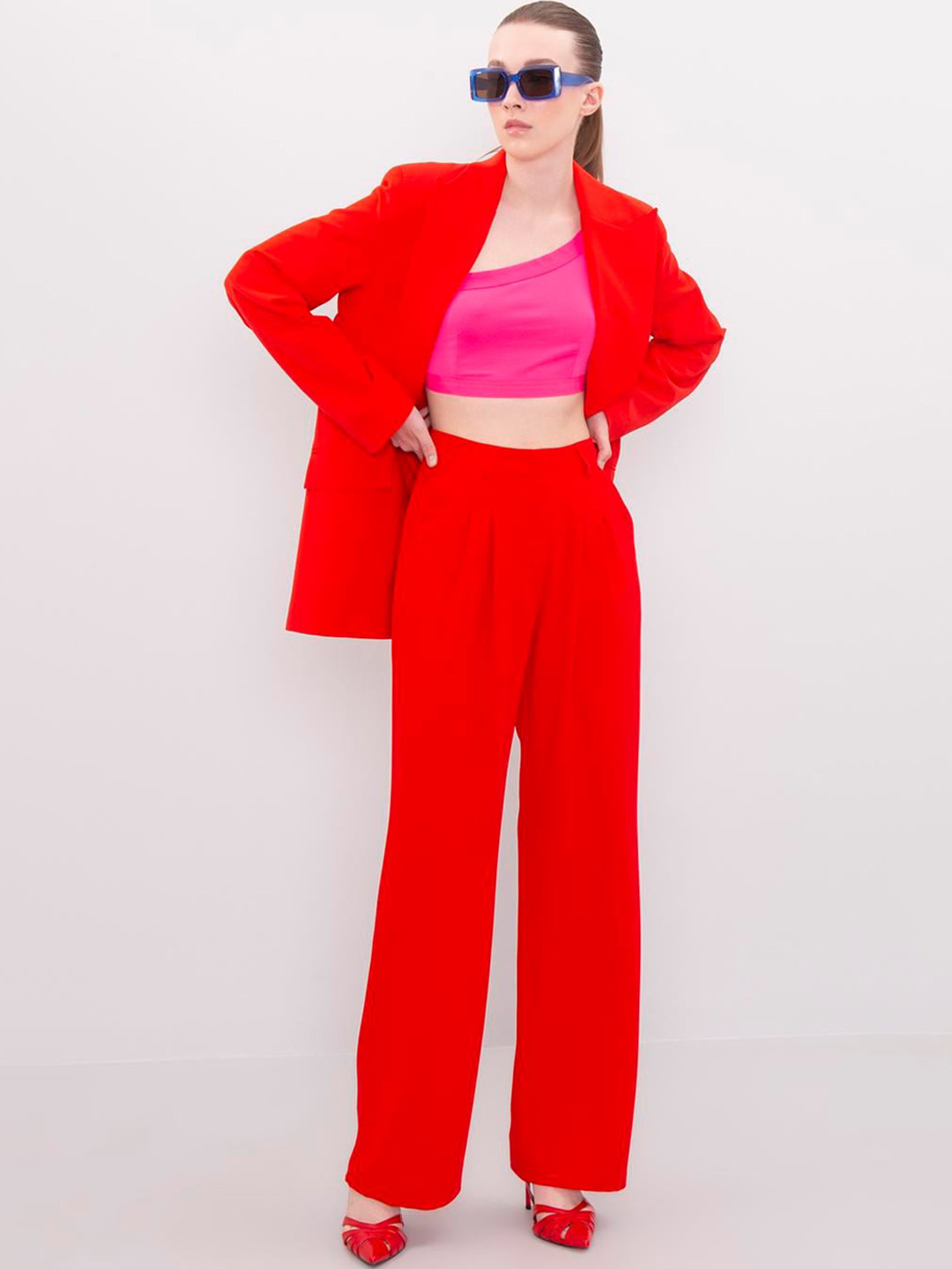 PRET A TUER Women Plain Straight Fit Mid Rise Parallel Trousers