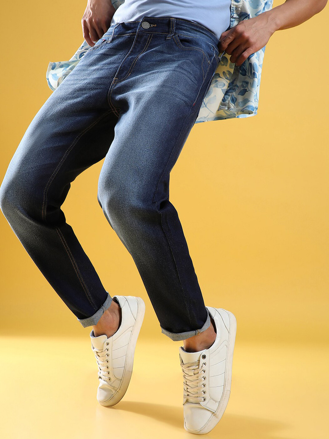 Campus Sutra Men Blue Smart Slim Fit Light Heavy Jeans