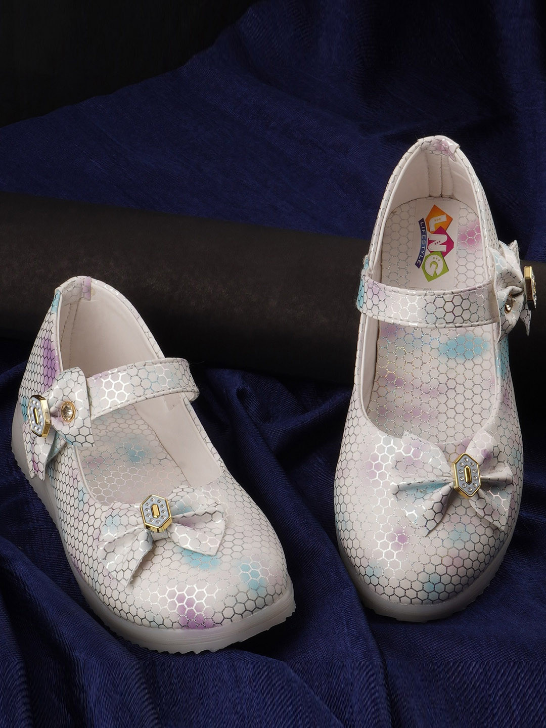 LNG Lifestyle Girls Printed Round Toe Ballerinas With Bows & LED Lights