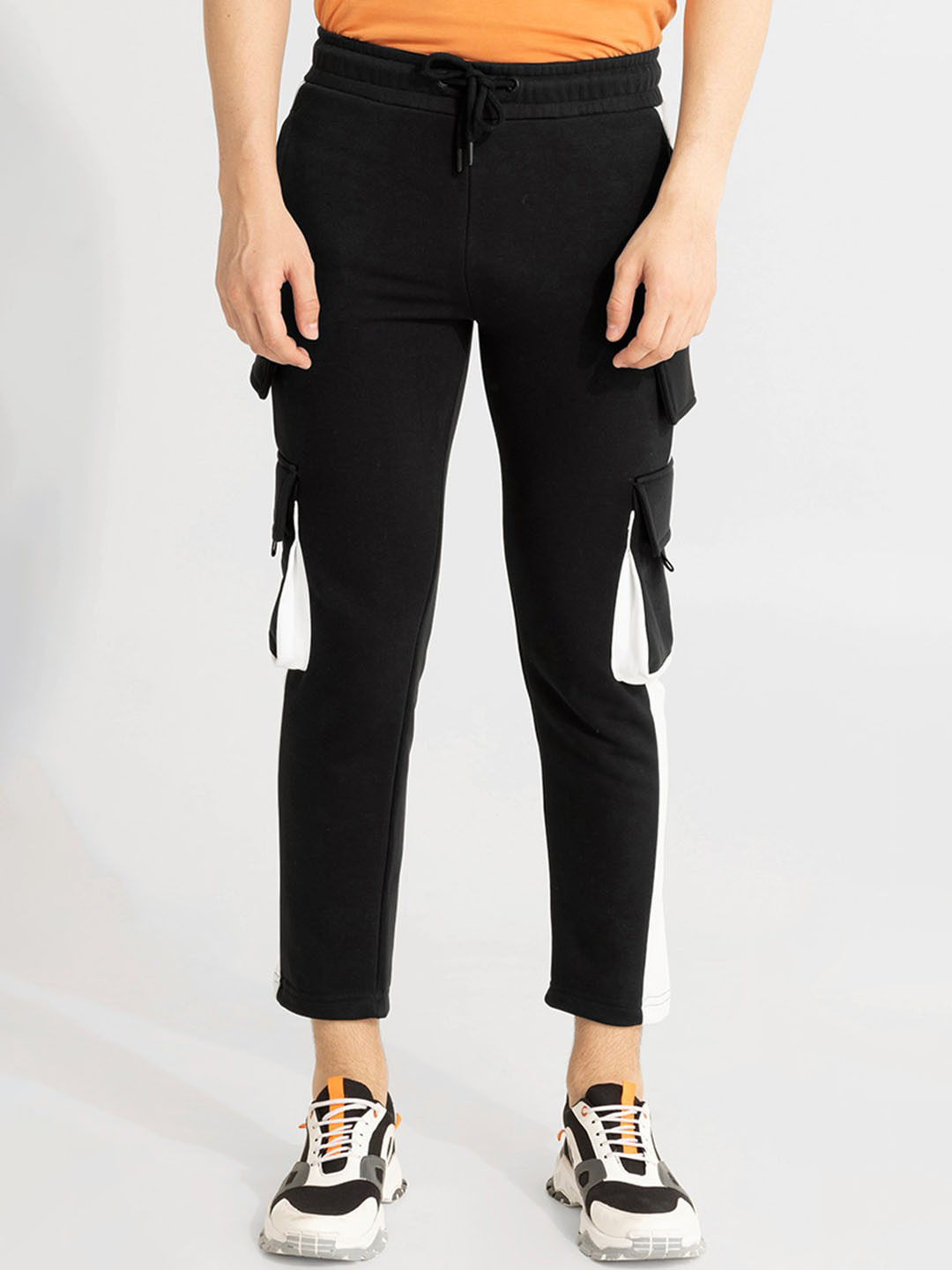 Snitch Men Black Smart Slim Fit Cotton Cargo Trousers