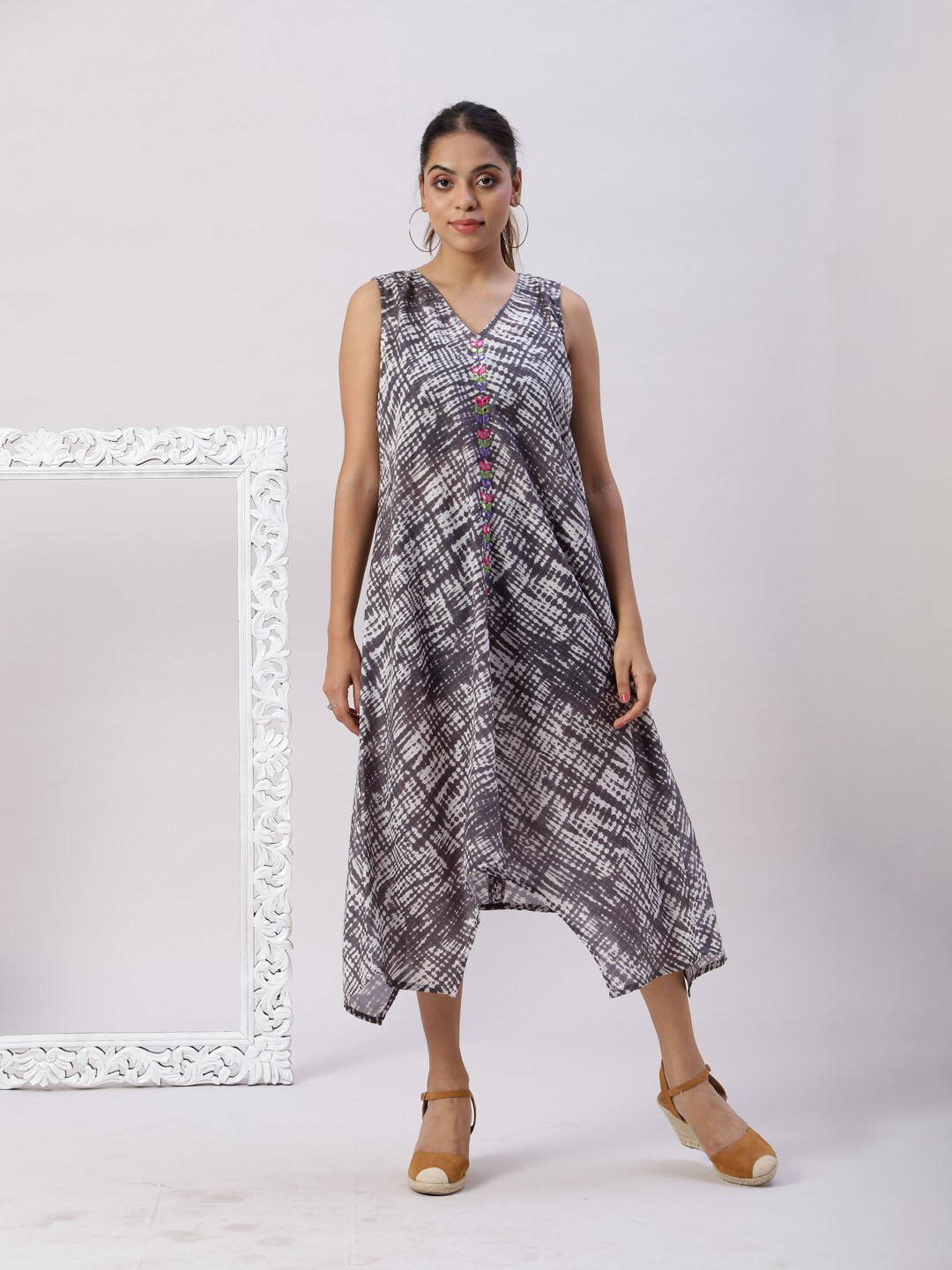 Spring Soul Abstract Printed V-Neck Embroidered Detail Cotton A-Line Midi Dress