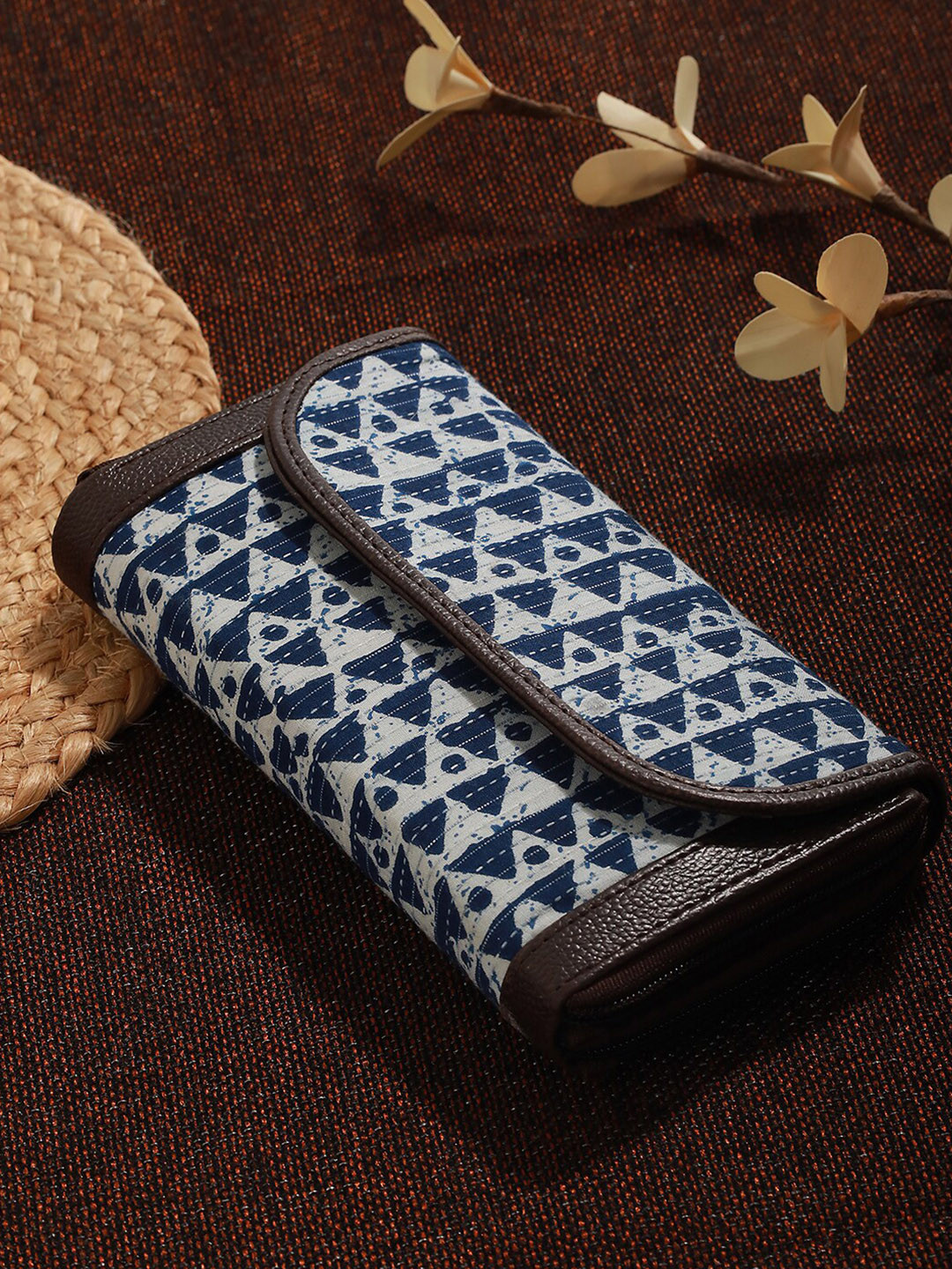 Jazz and Sizzle Women Abstract Printed Zip Around Wallet