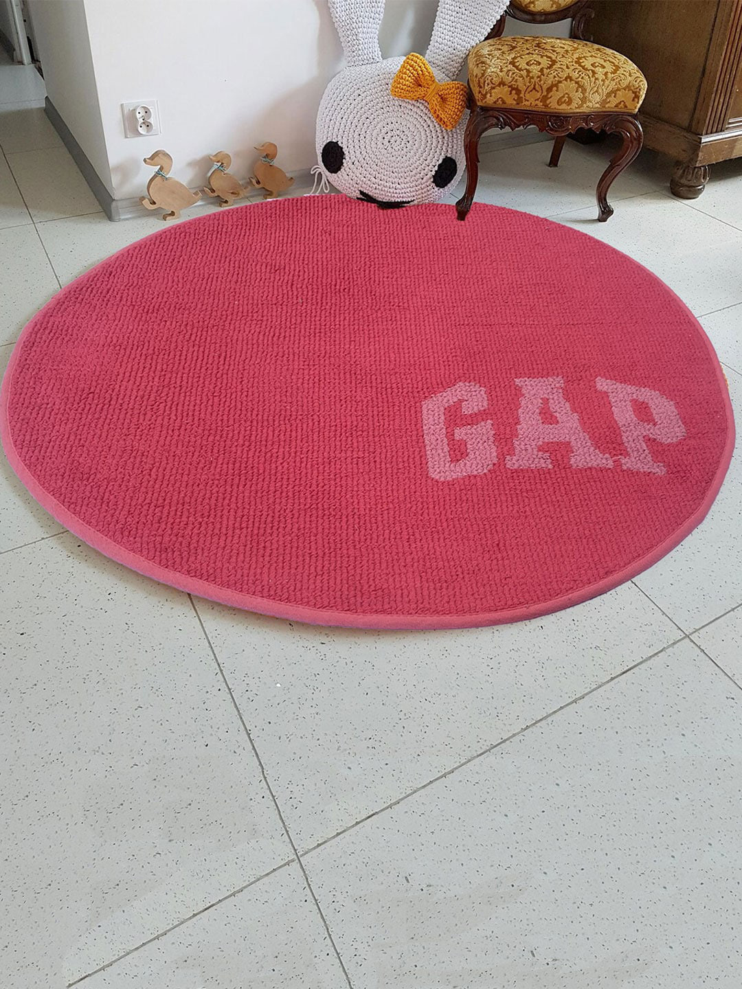 LUXEHOME INTERNATIONAL Solid Round Bath Mat