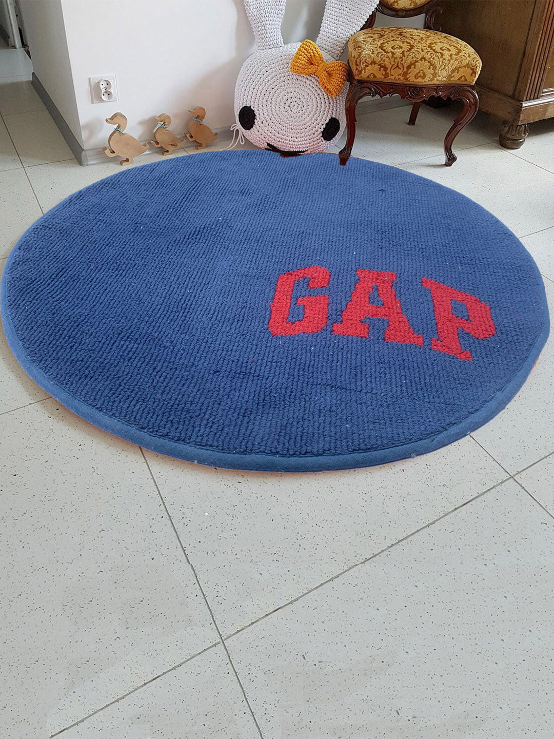 LUXEHOME INTERNATIONAL Solid Pure Cotton 1400 GSM Round Bath Mat