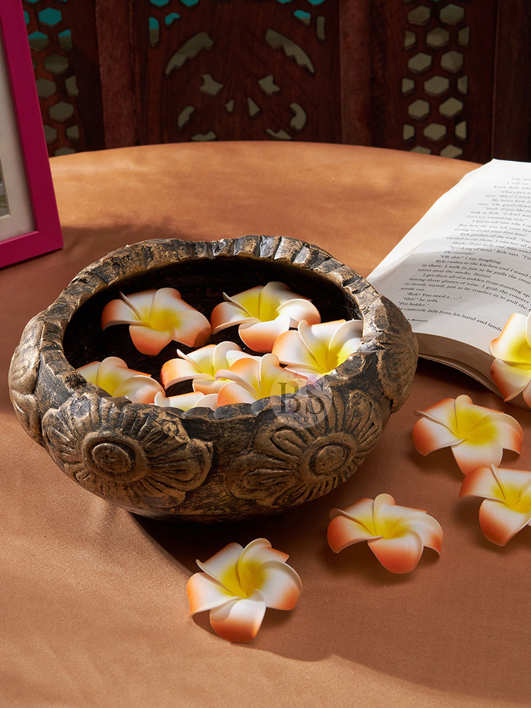 BS AMOR Orange 10-Pieces Plumeria Flower Petals