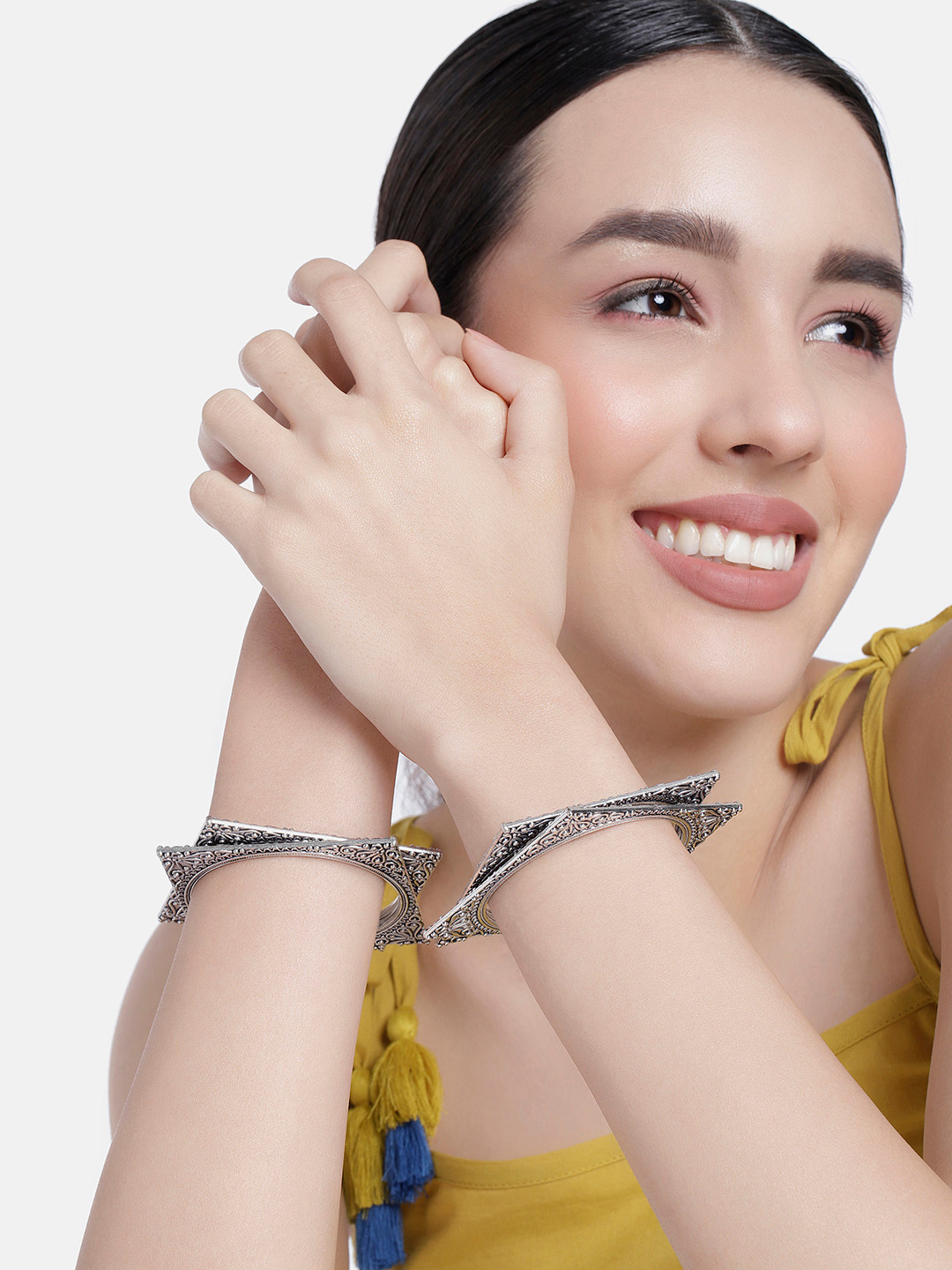 LAIDA Set of 4 Silver-Plated Oxidised Square Bangles