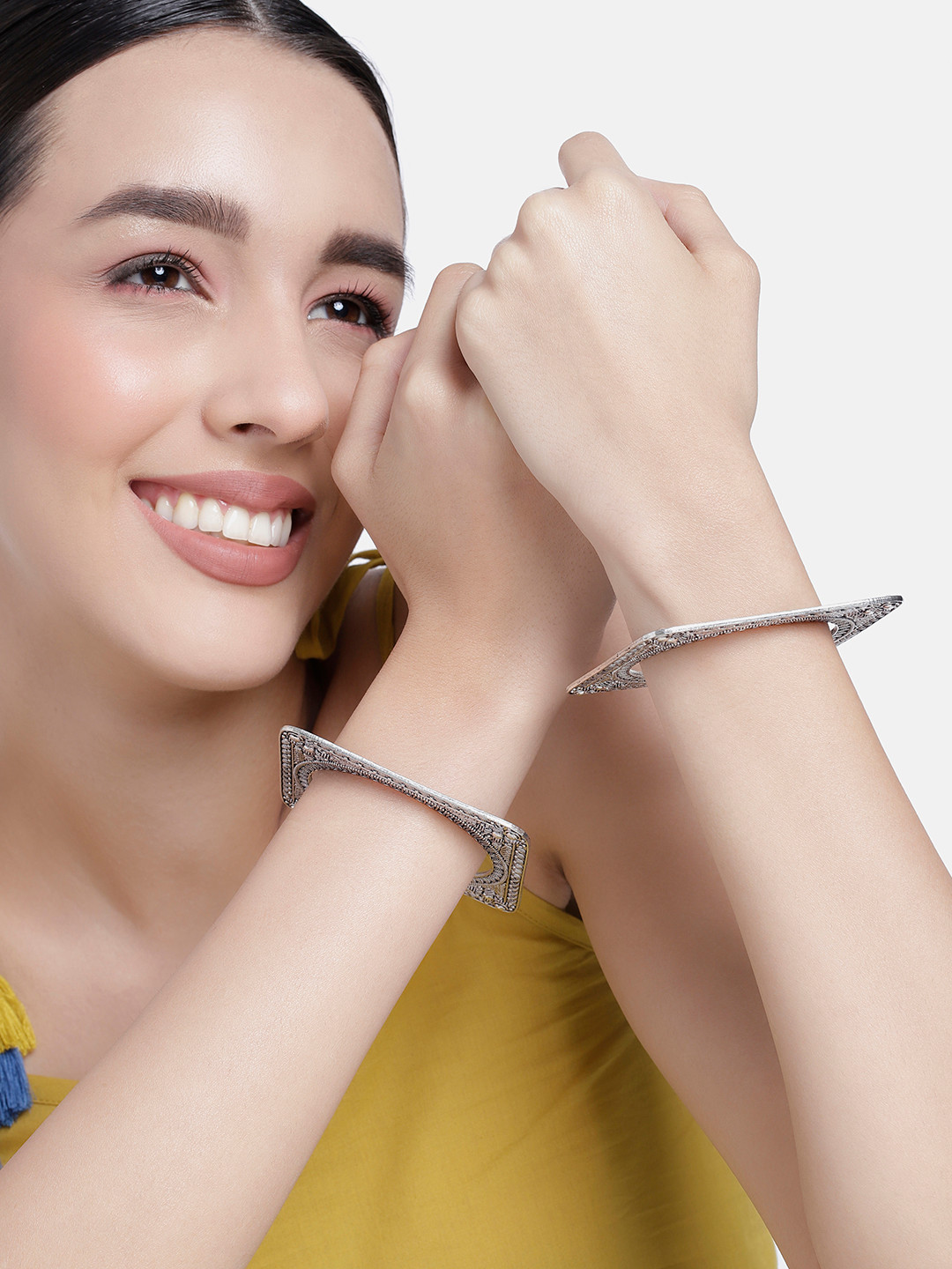 LAIDA Set of 2 Silver-Plated Oxidised Square Bangles