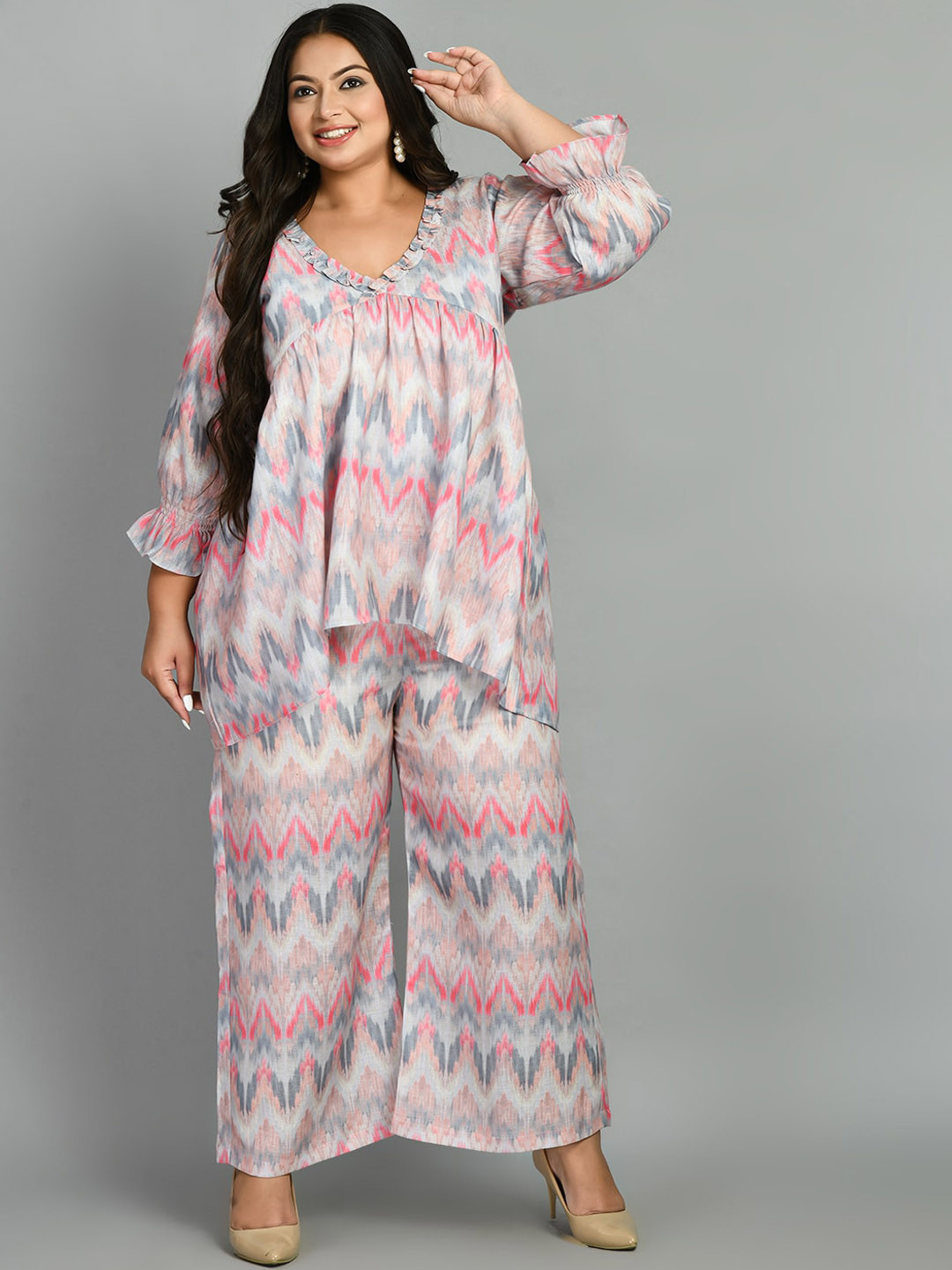 PrettyPlus by Desinoor.com Plus Size Abstract Printed Linen Kurti With Palazzos