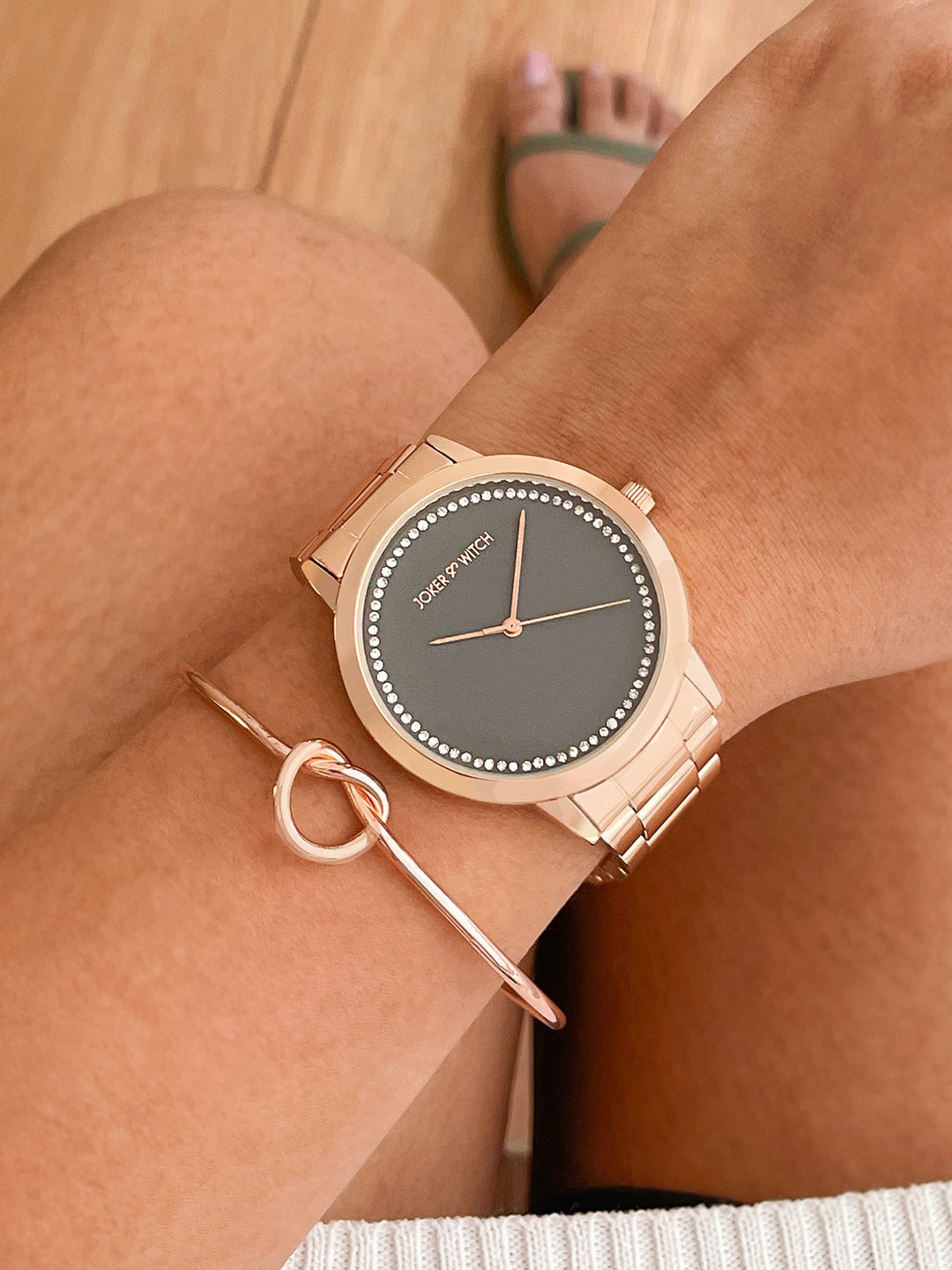 JOKER & WITCH Women Watch And Bracelete Gift Set JWBS846