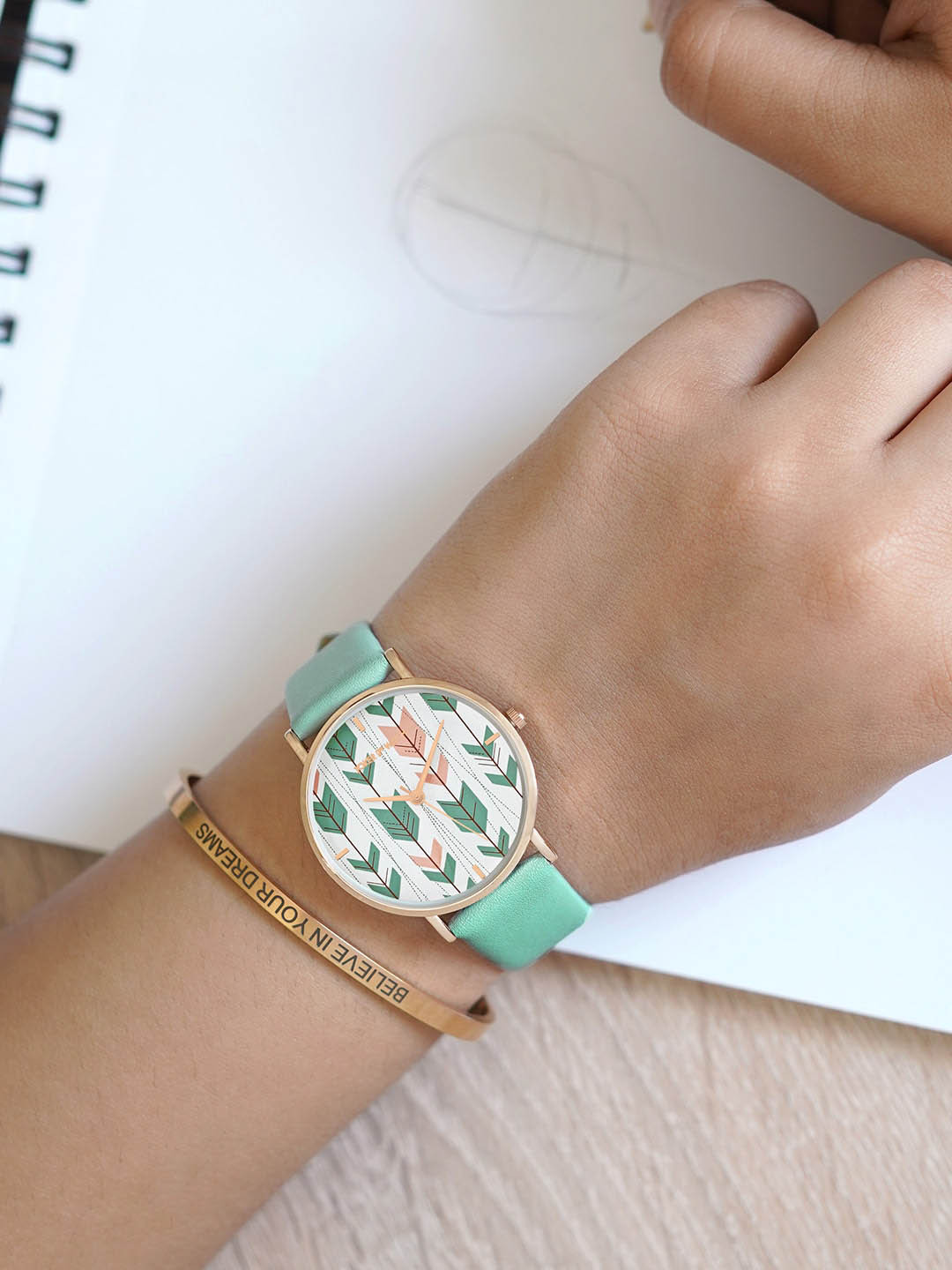 JOKER & WITCH Pipa Women Watch With Bracelet JWBS931