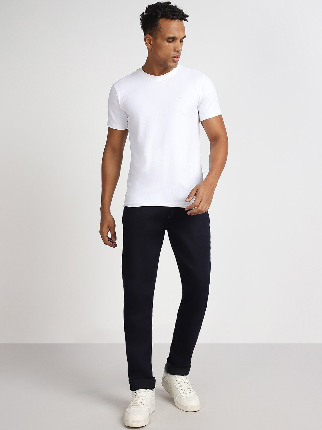 Lee Men Bruce Skinny Fit Clean Look Cotton Jeans