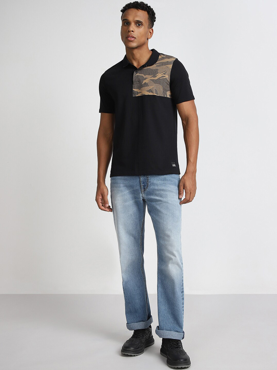 Lee Men Bootcut Low Distress Light Fade Cotton Stretchable Jeans