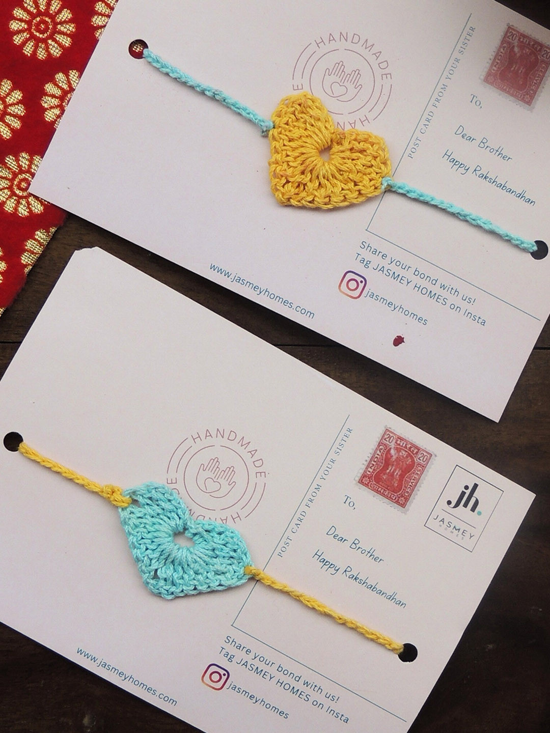 JASMEY HOMES Set Of 4 Crosia Detail Heart Charm Rakhi