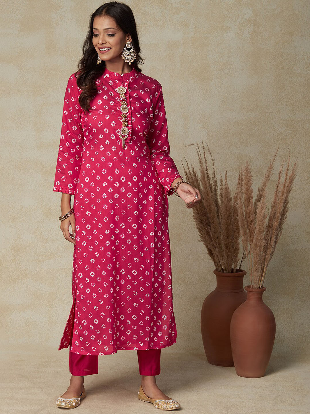 FASHOR Magenta Bandhani Printed Beads and Stones Kurta With Trousers