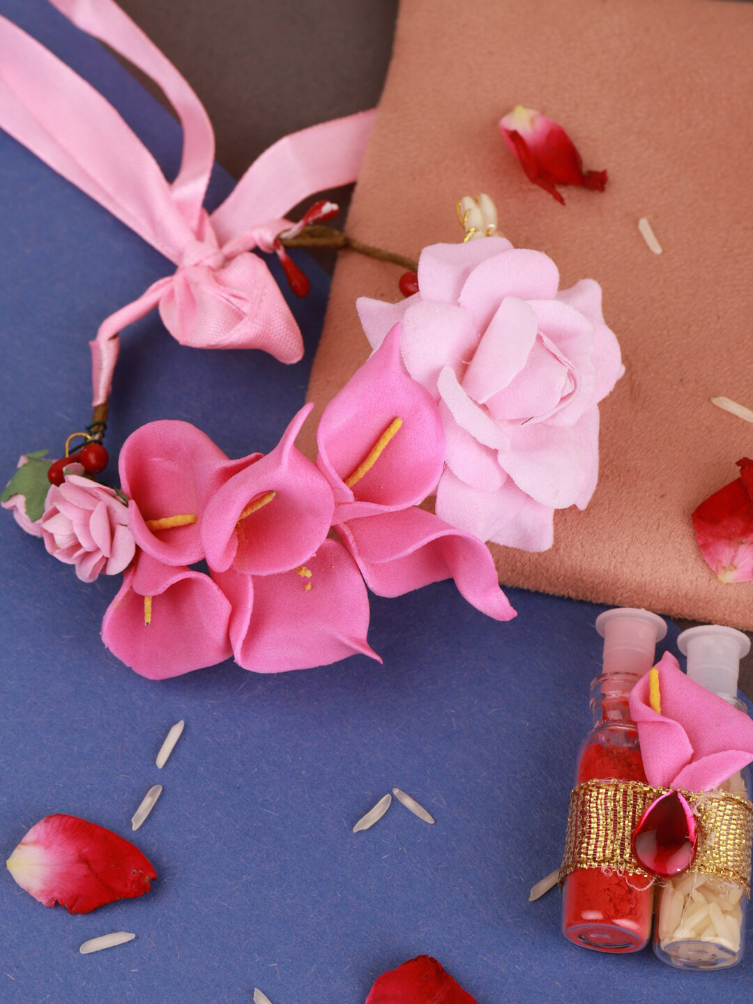 Sanjog Women Flower Rakhi