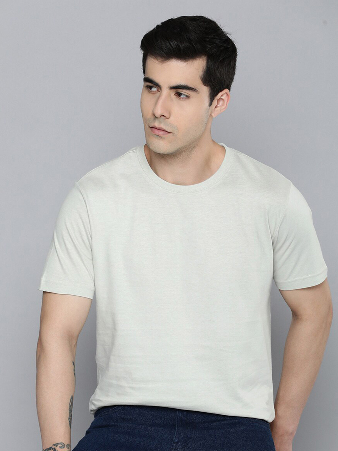 Mast & Harbour Off-White Round Neck Regular Fit Cotton T-shirt