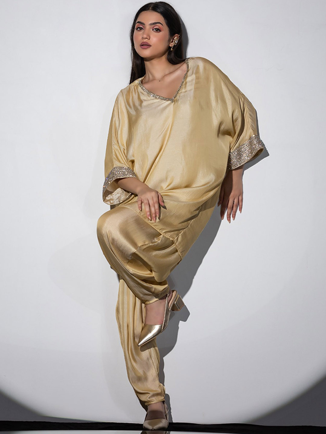 Swtantra Embroidered Top With Dhoti Pants