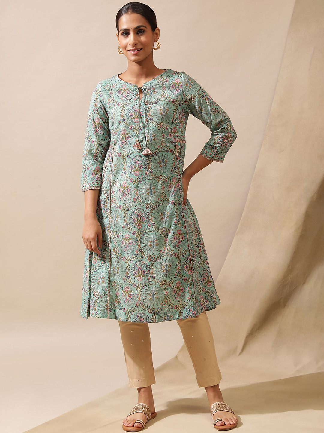 Folk Song  Green Floral Printed Keyhole Neck Pure Cotton A-Line Kurta