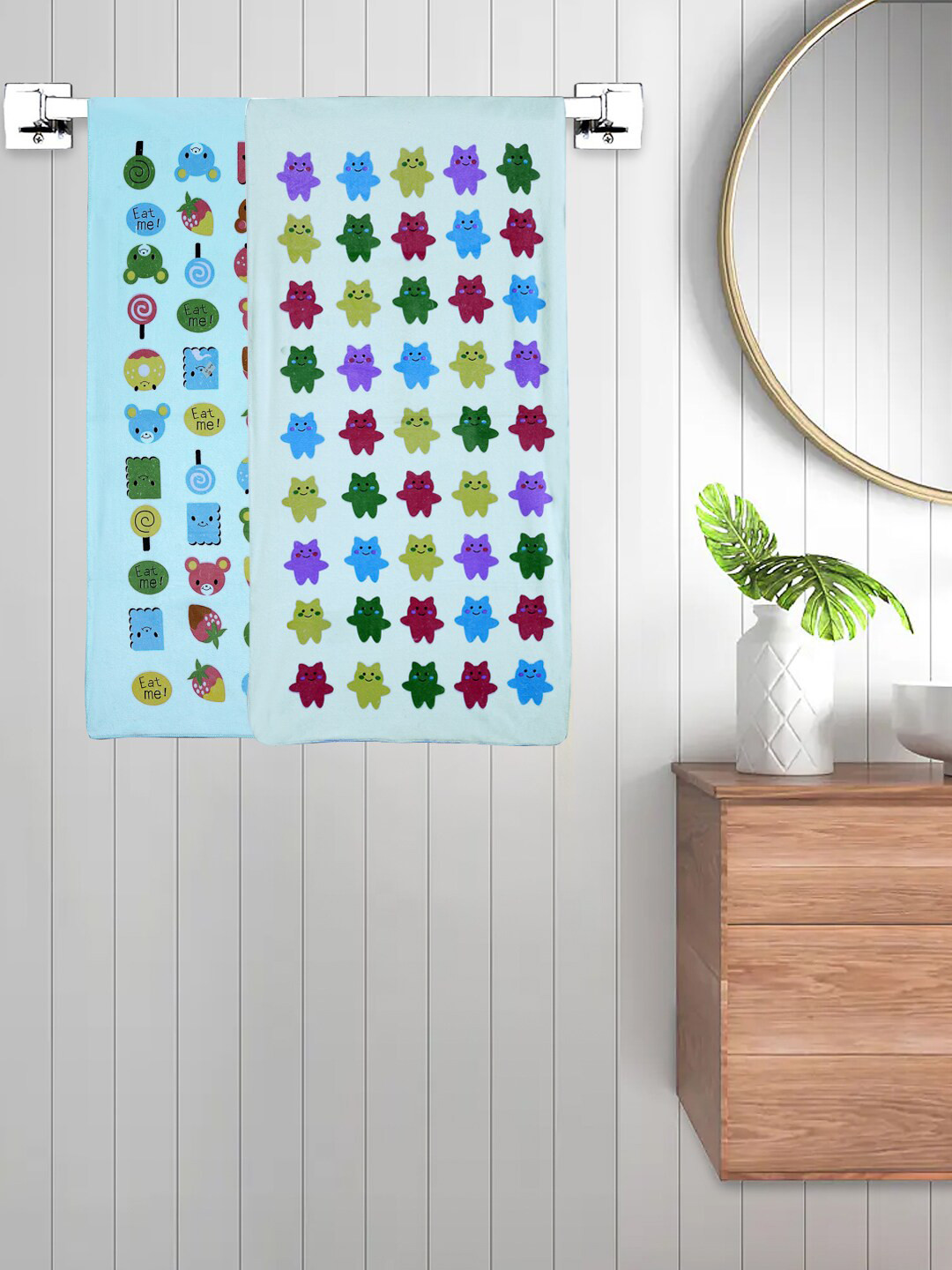 FABINALIV Set of 2 Blue Cartoon Printed 420 GSM Cotton Kids Bath Towels