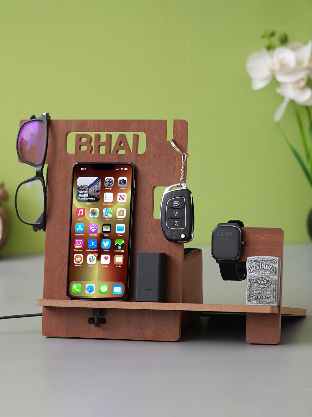 eCraftIndia Set of 4 Rakhi with Roli Chawal & Desk Organizer Greeting Card Gift Set