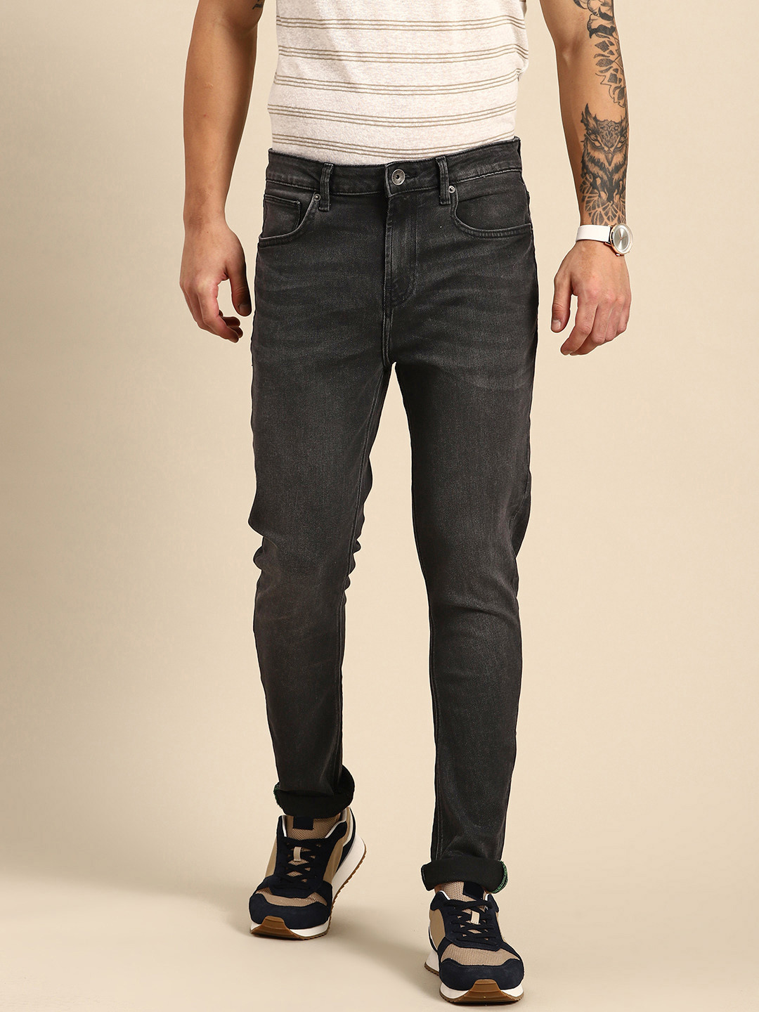 United Colors of Benetton Men Carrot Light Fade Stretchable Jeans