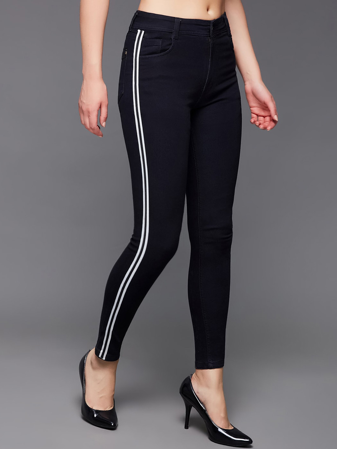 Miss Chase Women Black Slim Fit Side Stripes Clean Look Stretchable Jeans