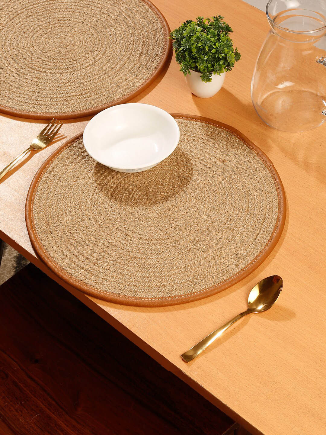 HOSTA HOMES 2-Pcs Beige Self Design Jute Reversible Table Placemats