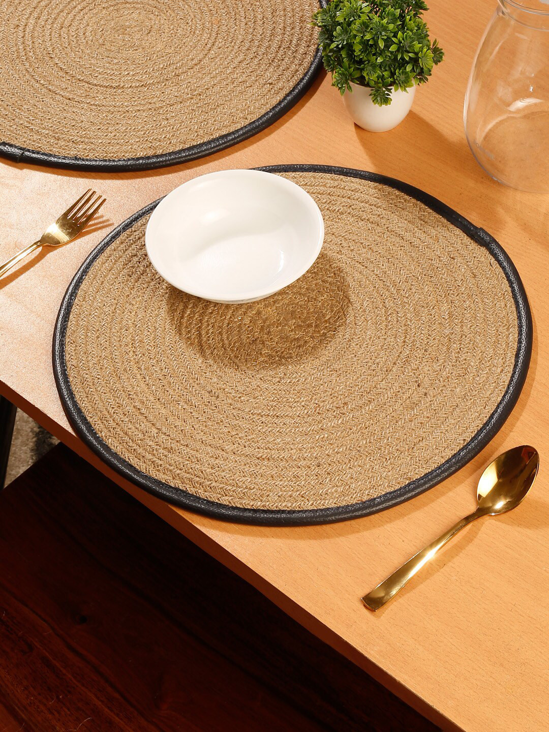 HOSTA HOMES Beige & Black Braided Reversible Table Placemats