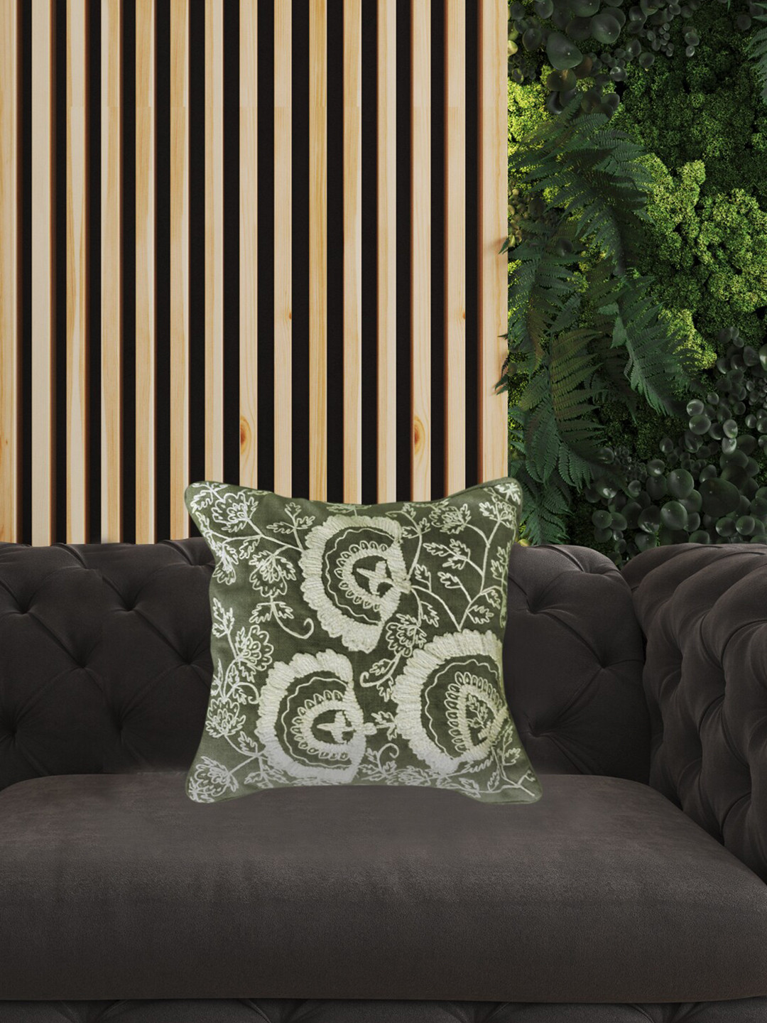 SHADES of LIFE Green & White 2 Pieces Embroidered Cotton Square Cushion Covers