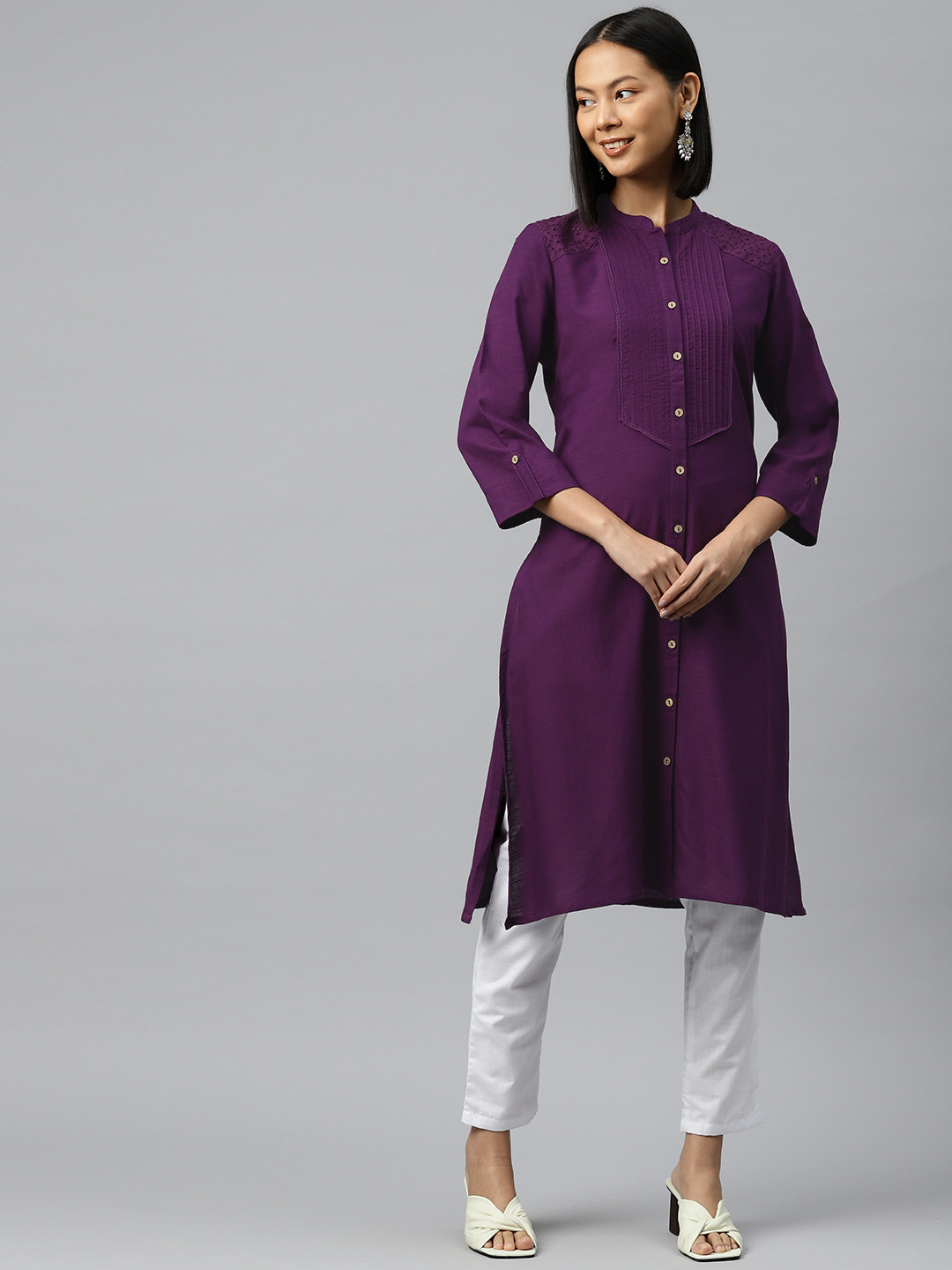 Nayam By Lakshita Mnadarin Collar Schiffli Pure Cotton Kurta