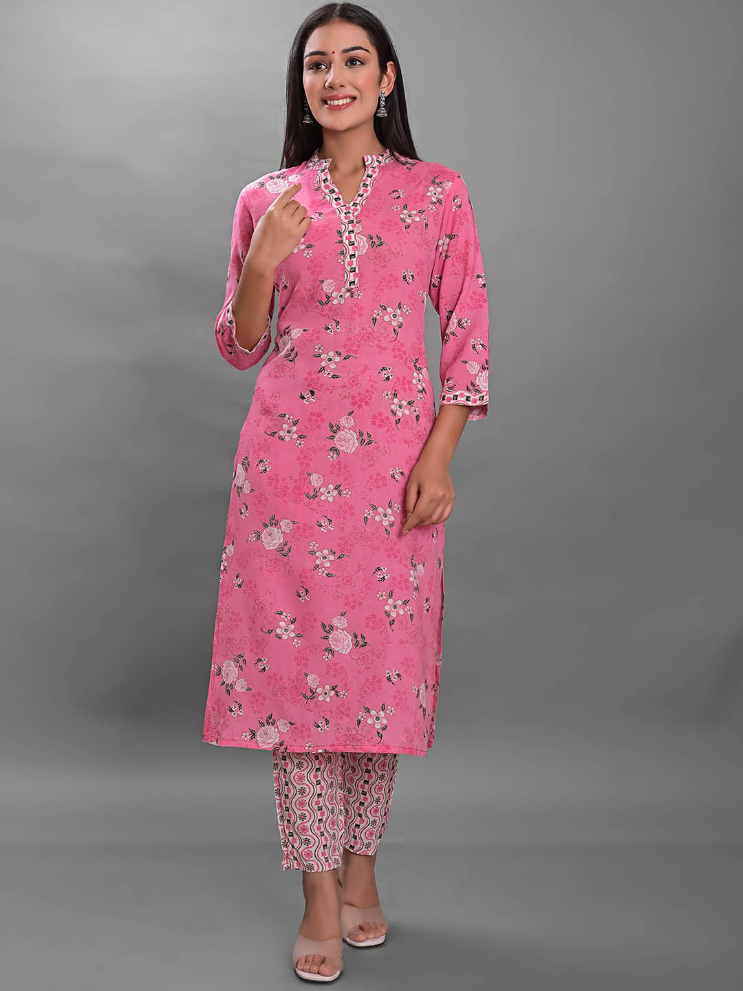 KPF Floral Printed Mandarin Collar Regular Kurta With Trousers