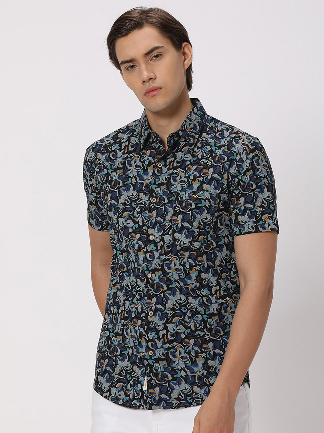 Mufti Slim Fit Floral Printed Pre Cotton Casual Shirt