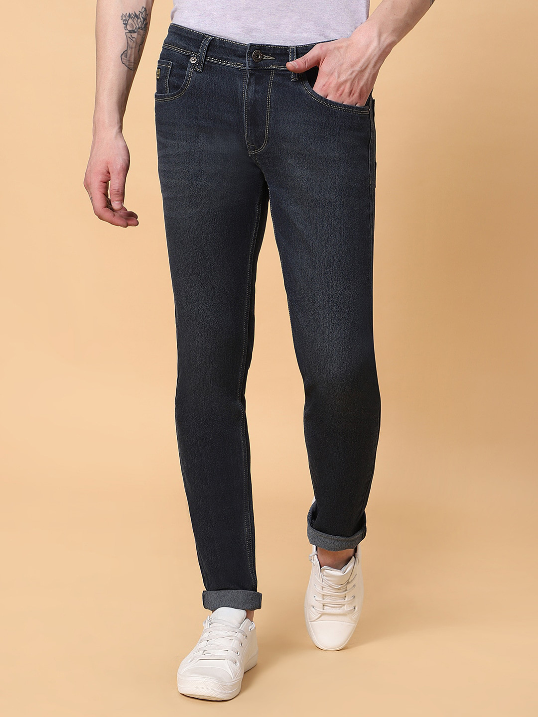 HJ HASASI Men Dark Shade Light Fade Mid-Rise Clean Look Whiskers Stretchable Cotton Jeans